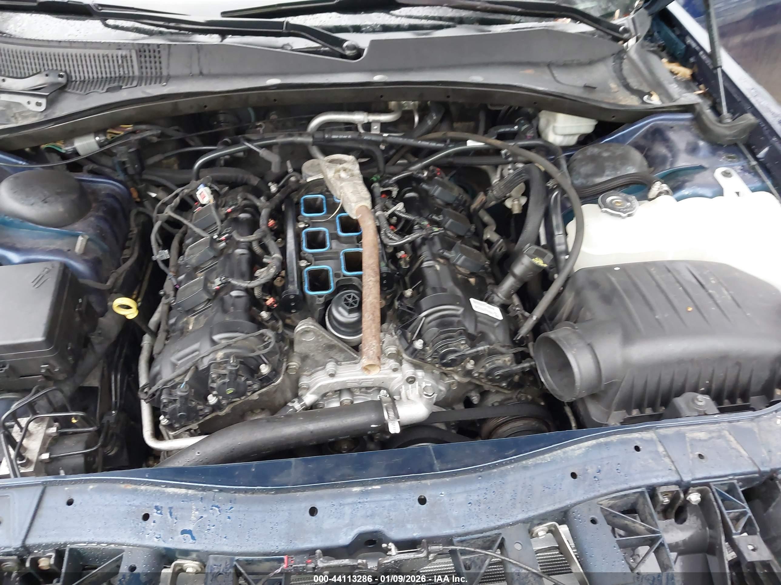 CHRYSLER 300 image 10