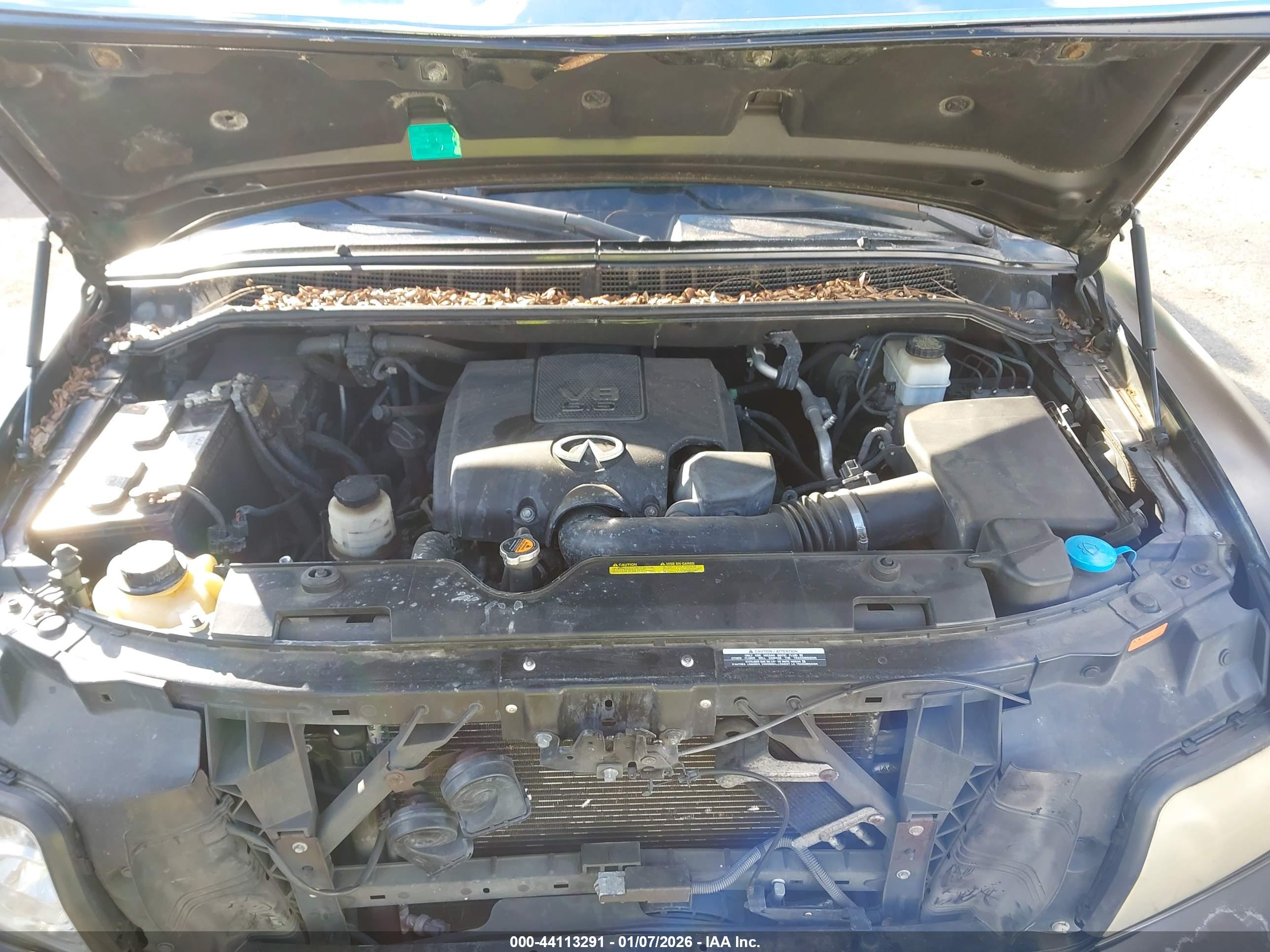 INFINITI QX56 image 10