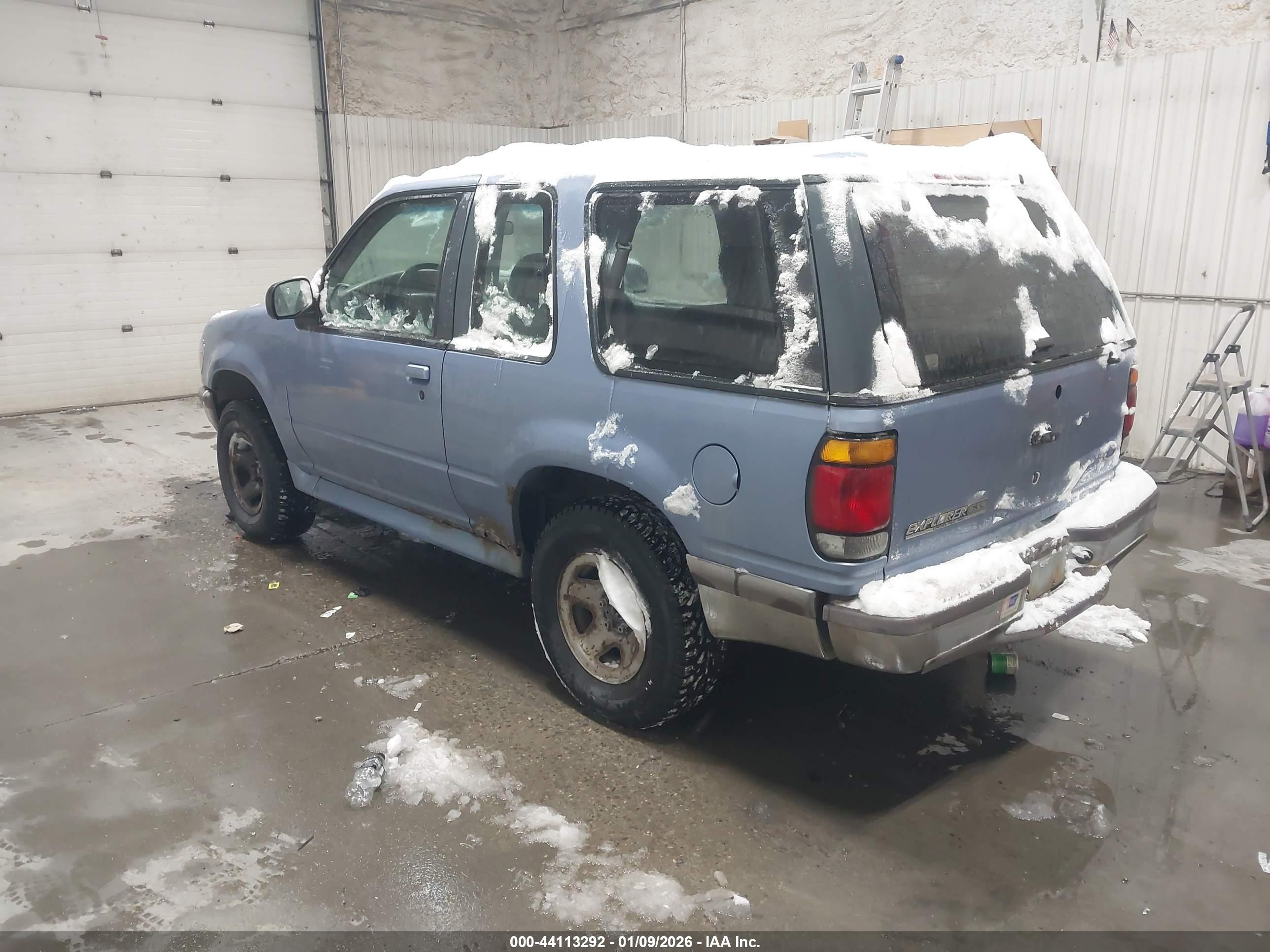 FORD EXPLORER image 3