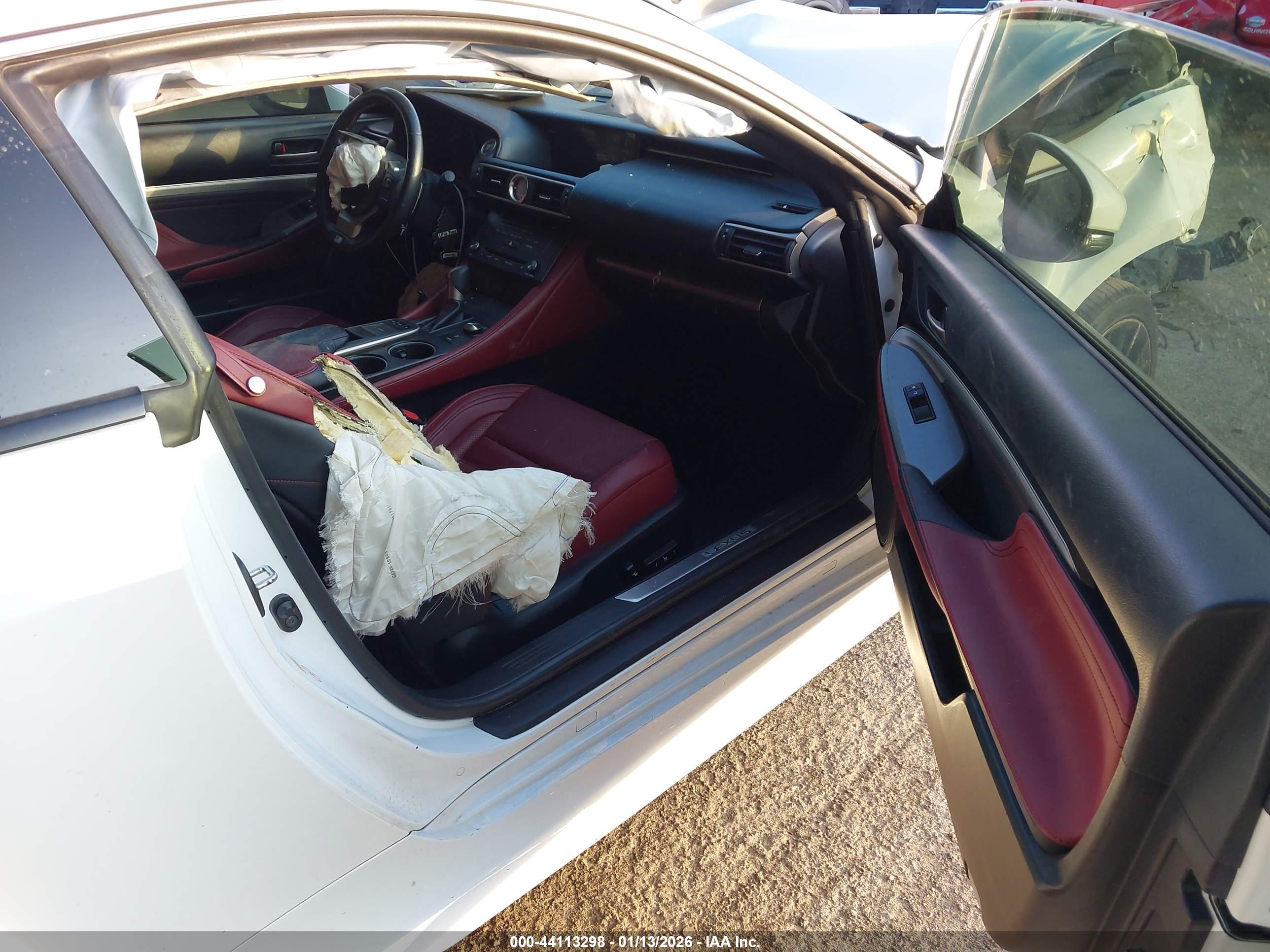 LEXUS RC image 5