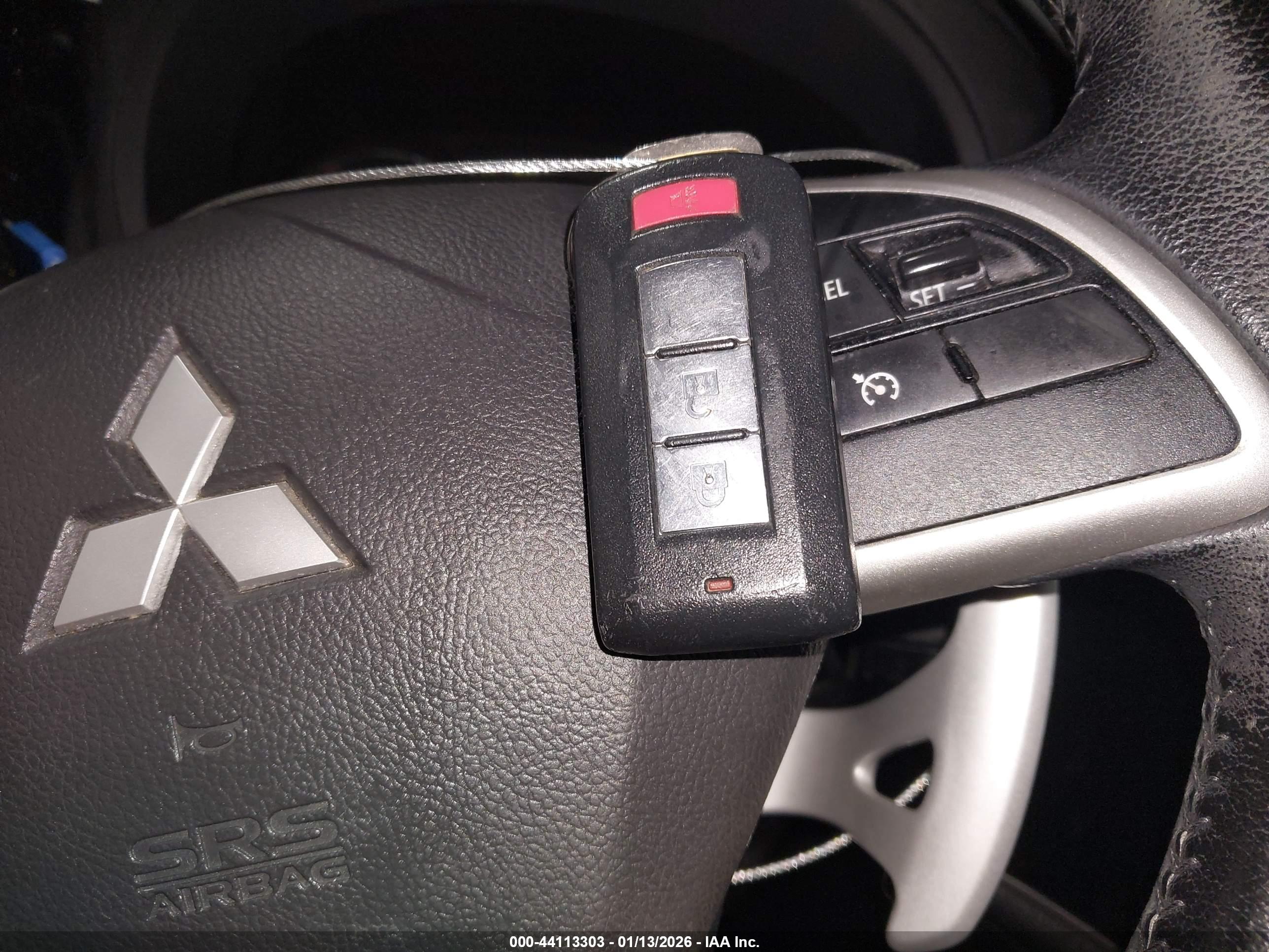 MITSUBISHI OUTLANDER image 11
