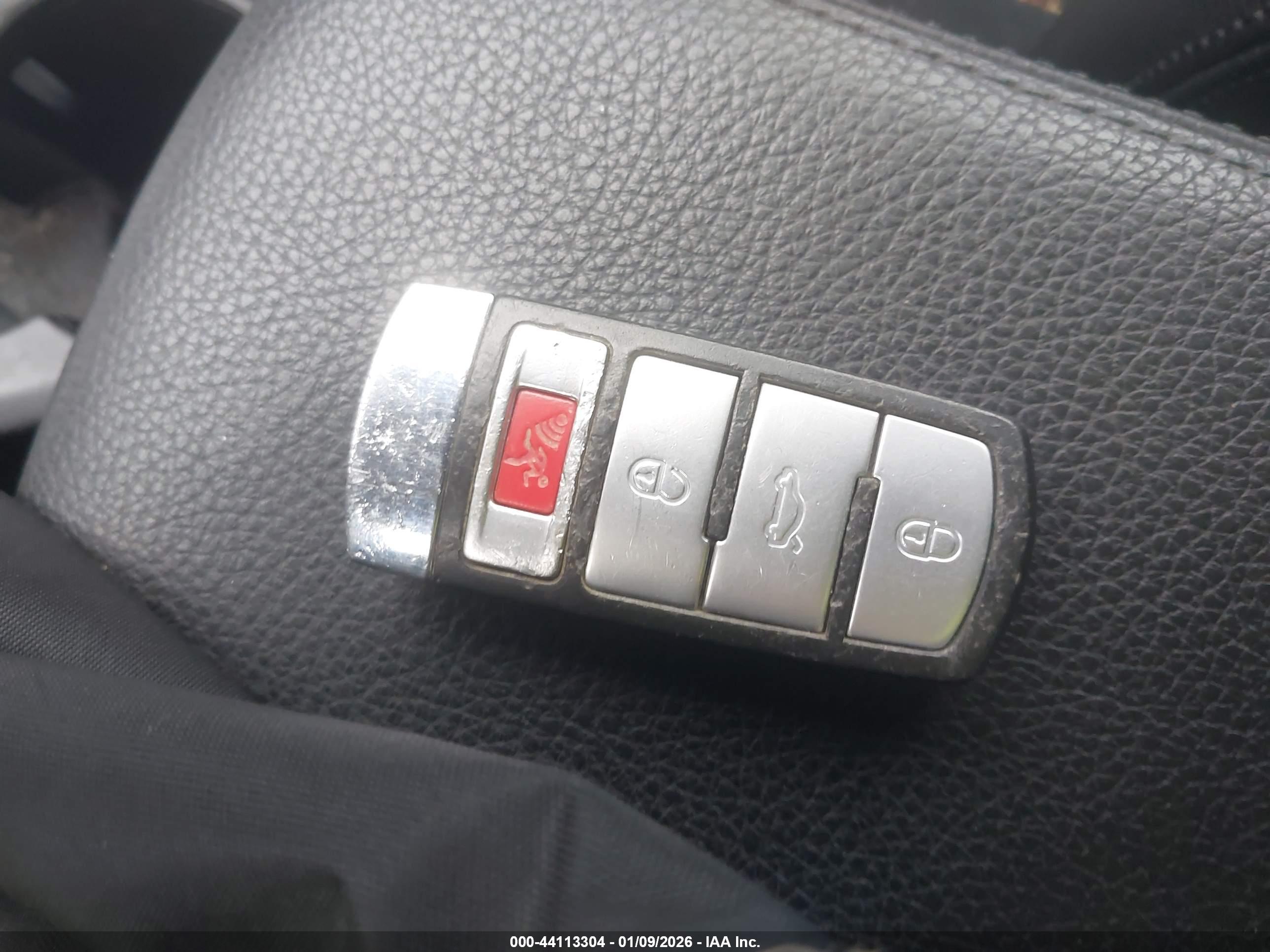 VOLKSWAGEN PASSAT image 11