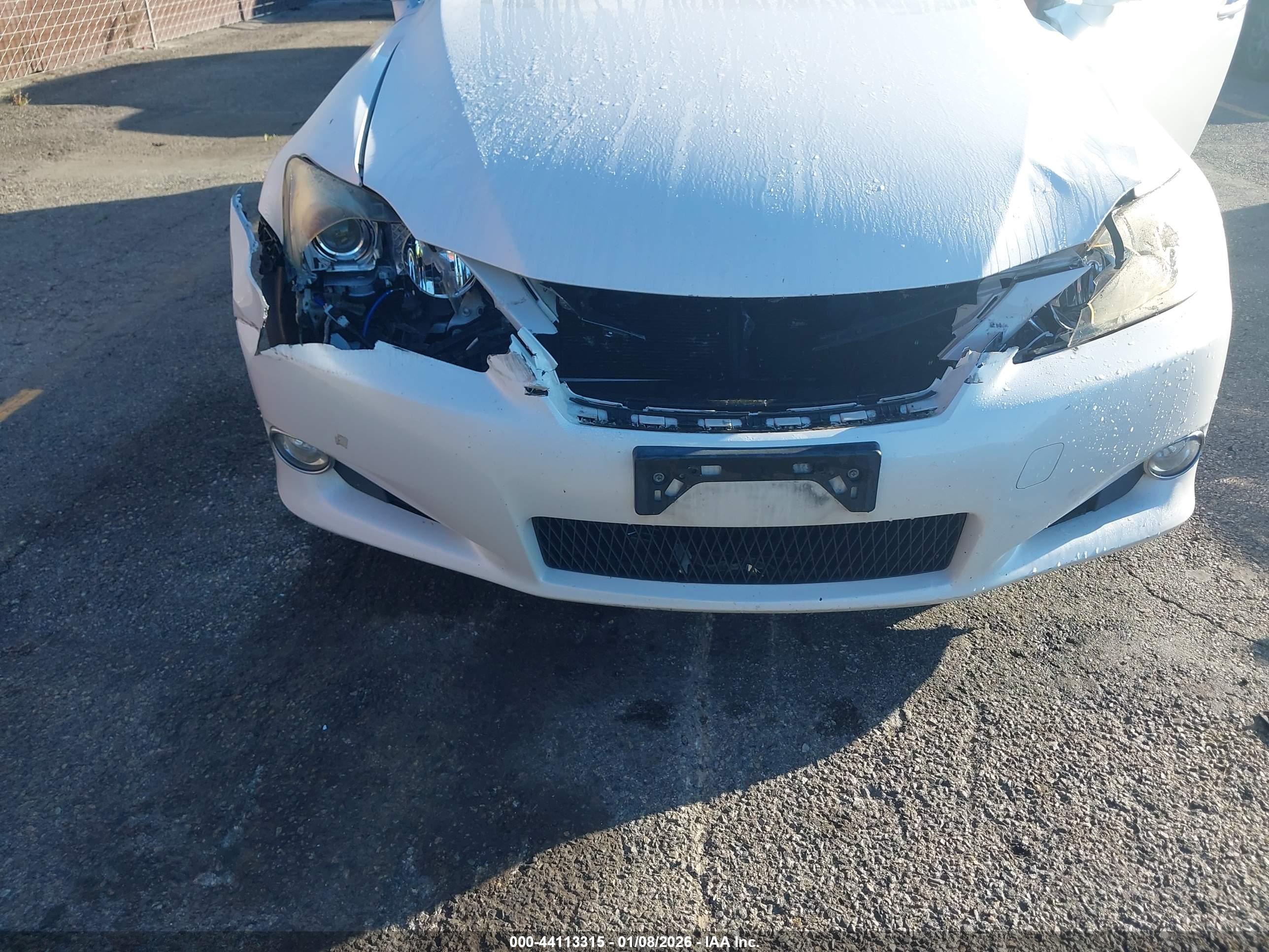 LEXUS IS image 6
