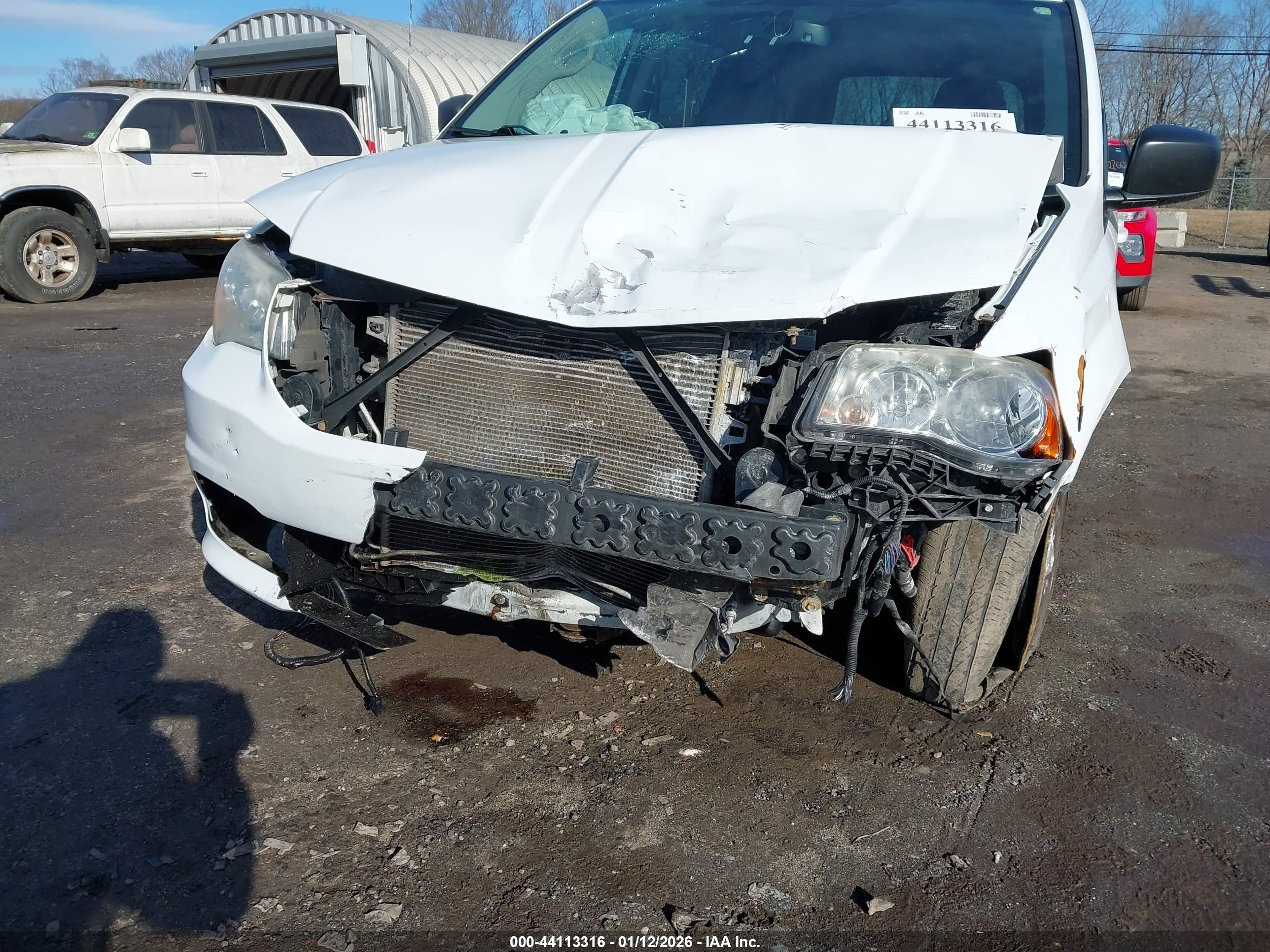 DODGE GRAND image 6