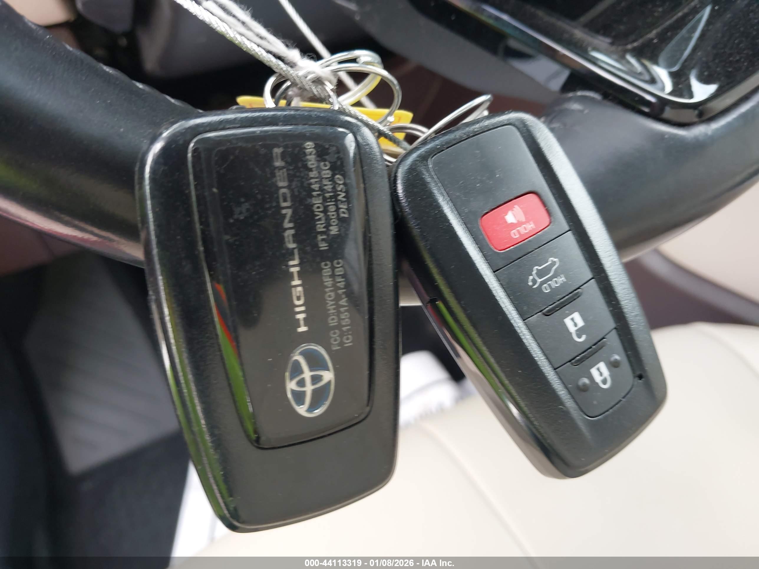 TOYOTA HIGHLANDER image 11