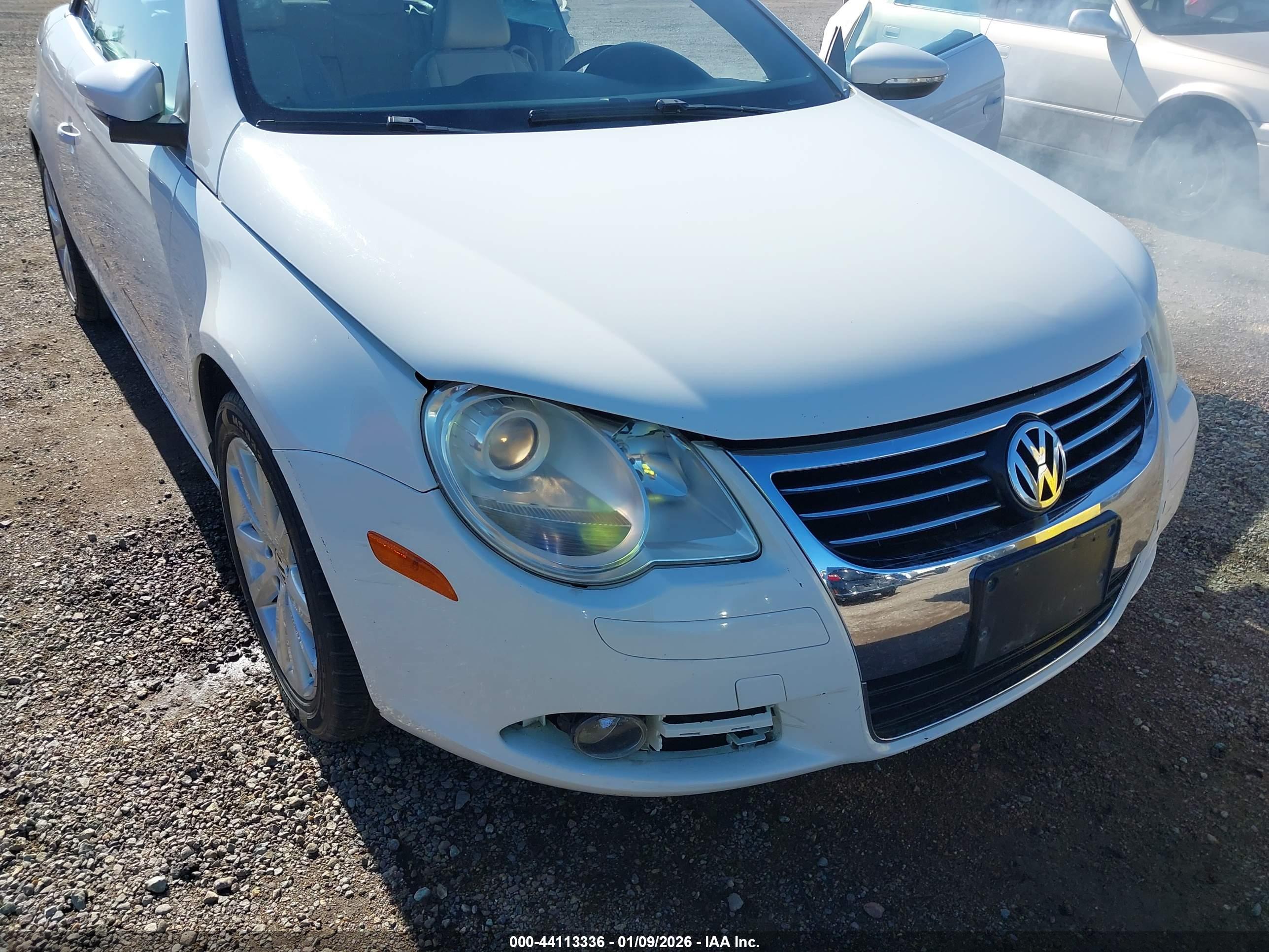 VOLKSWAGEN EOS image 6
