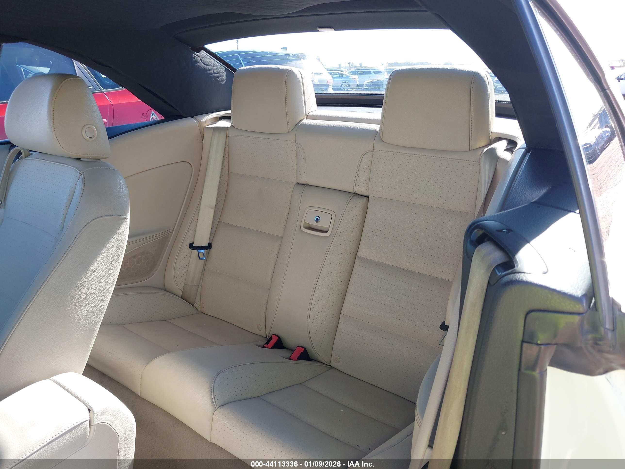 VOLKSWAGEN EOS image 8