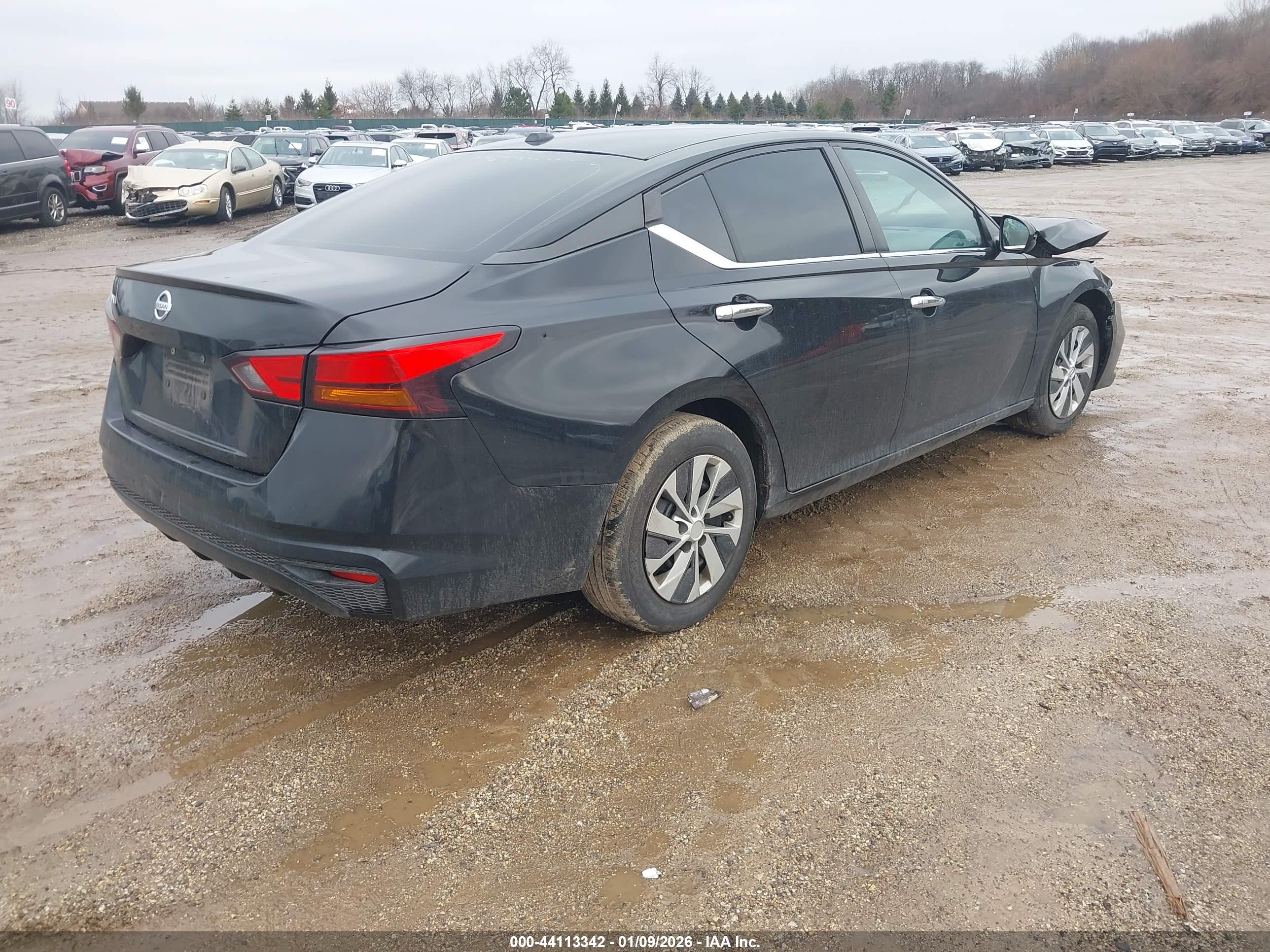 NISSAN ALTIMA image 4