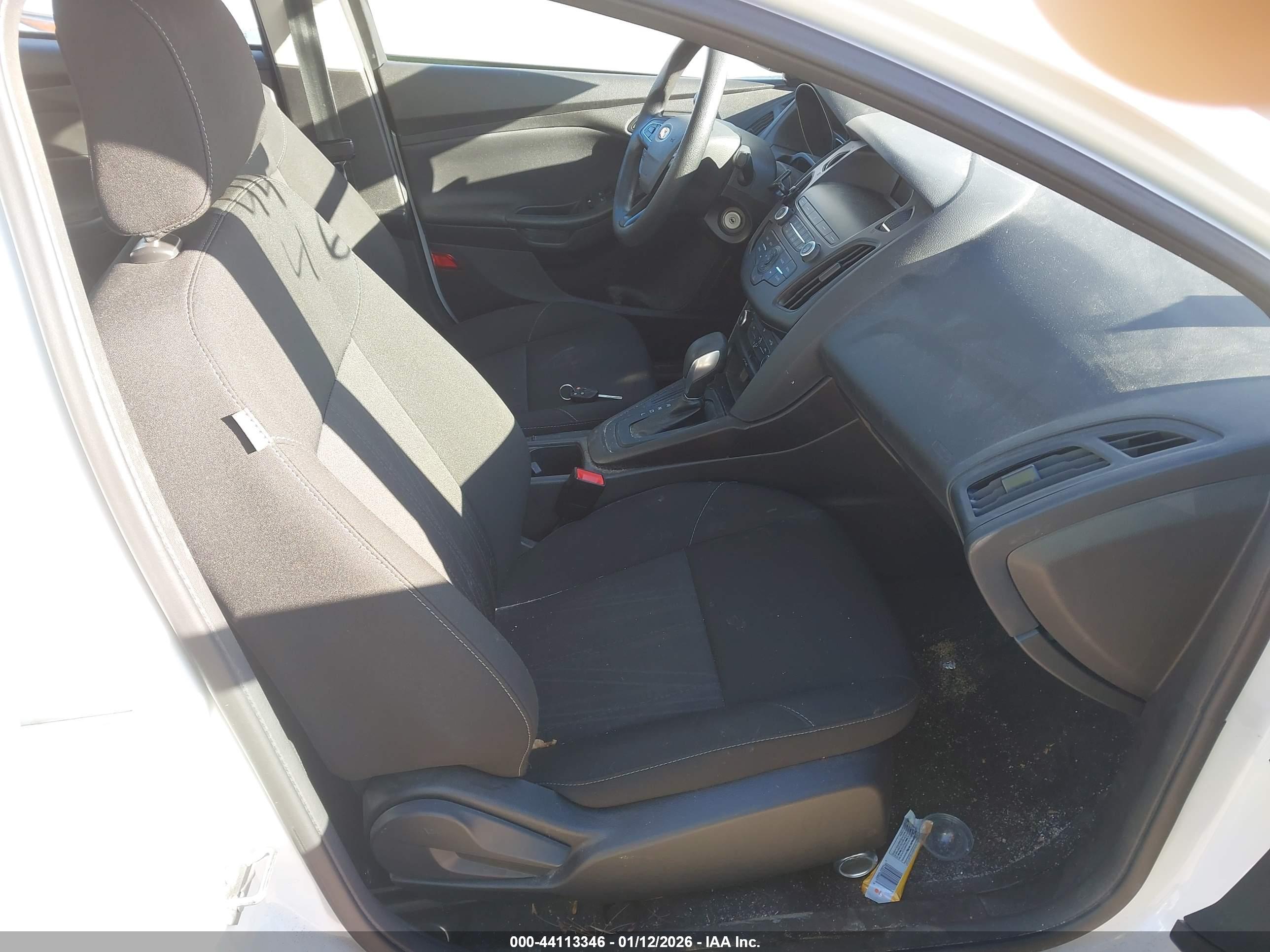 FORD FOCUS image 5