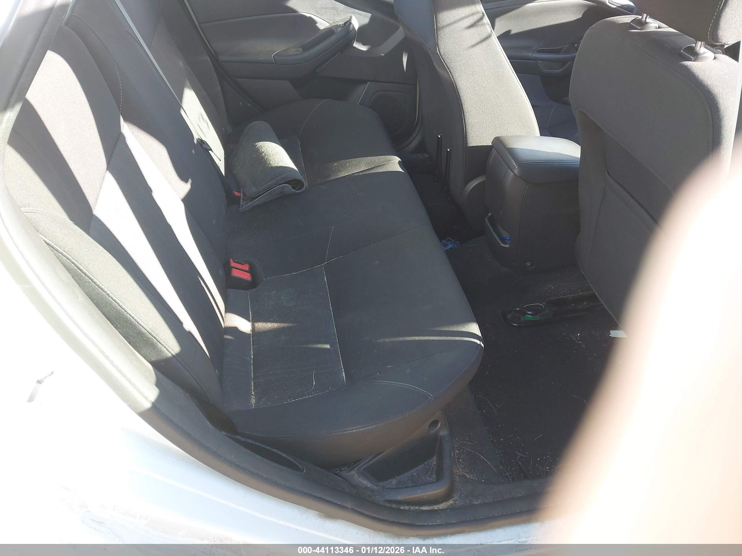 FORD FOCUS image 8