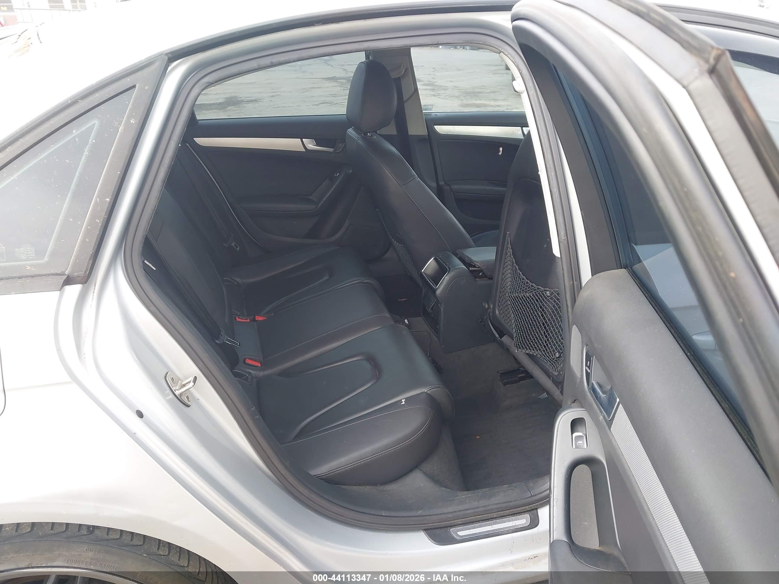 AUDI A4 image 8