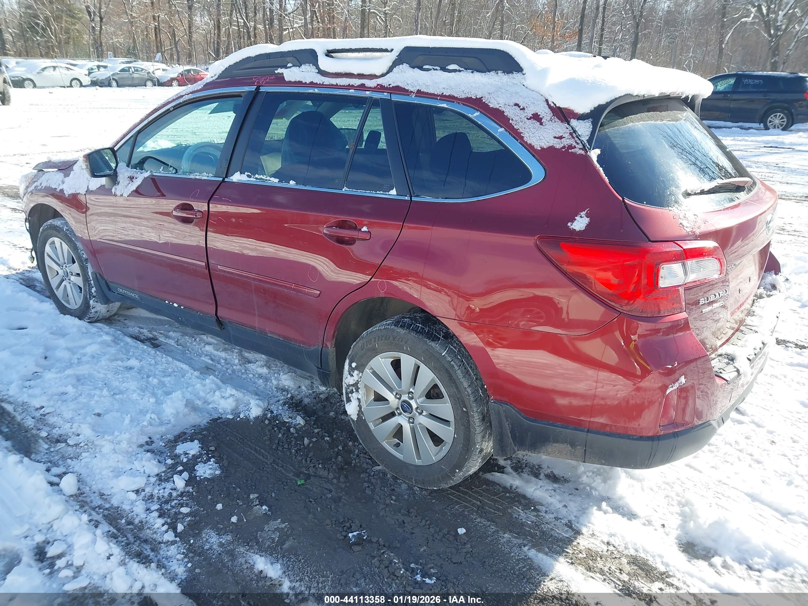 SUBARU OUTBACK image 3