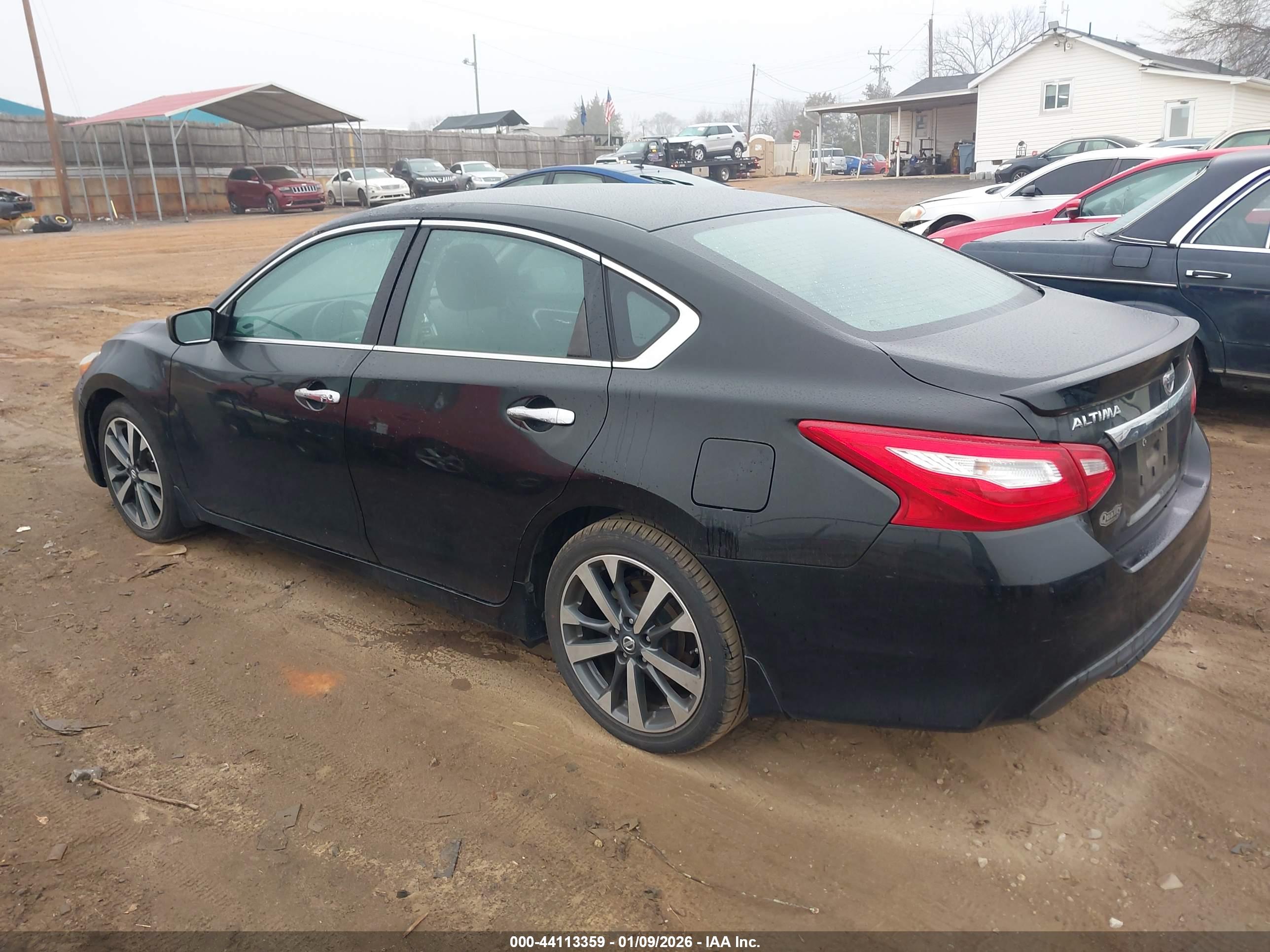 NISSAN ALTIMA image 3