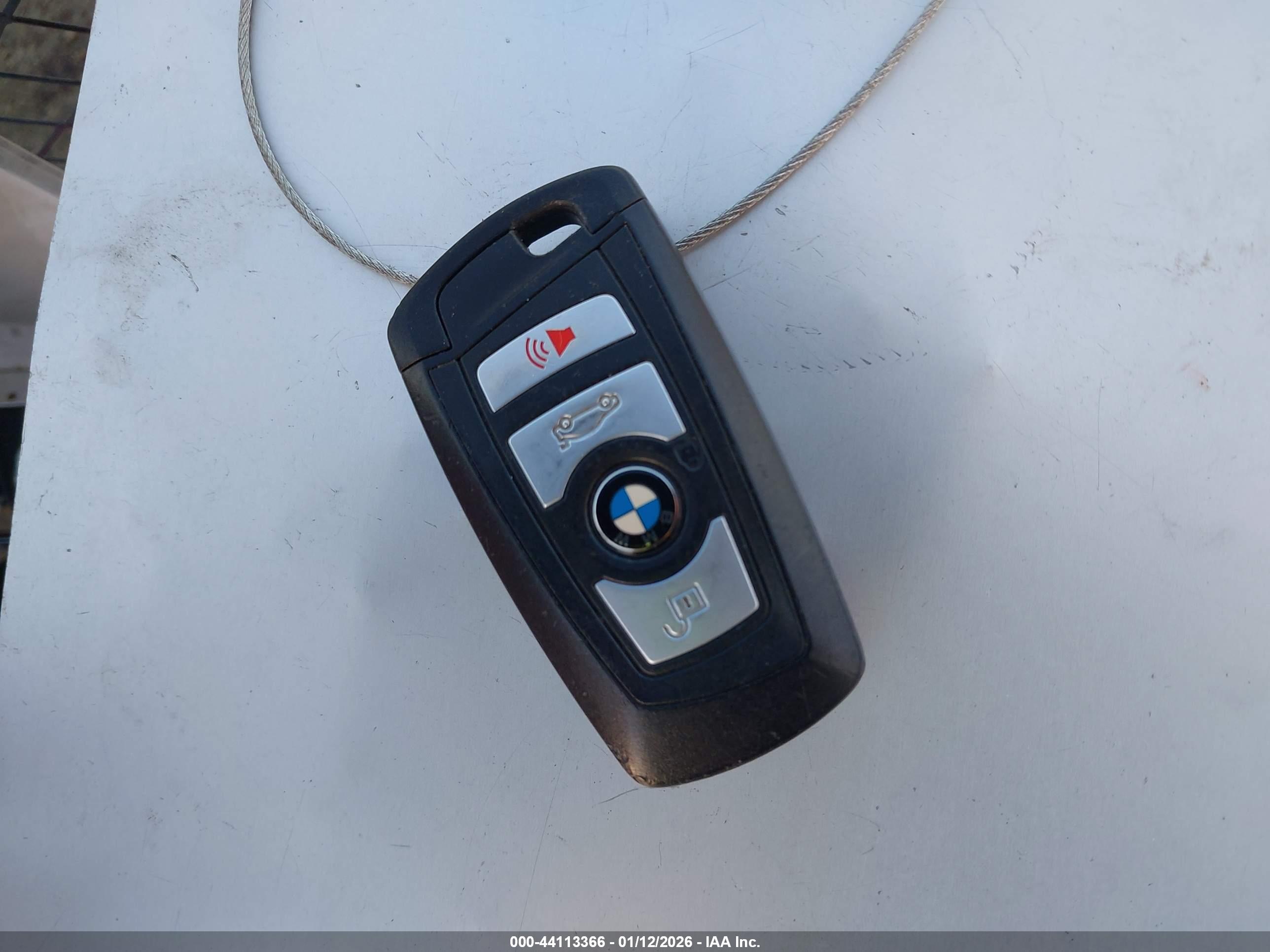 BMW 528I image 11