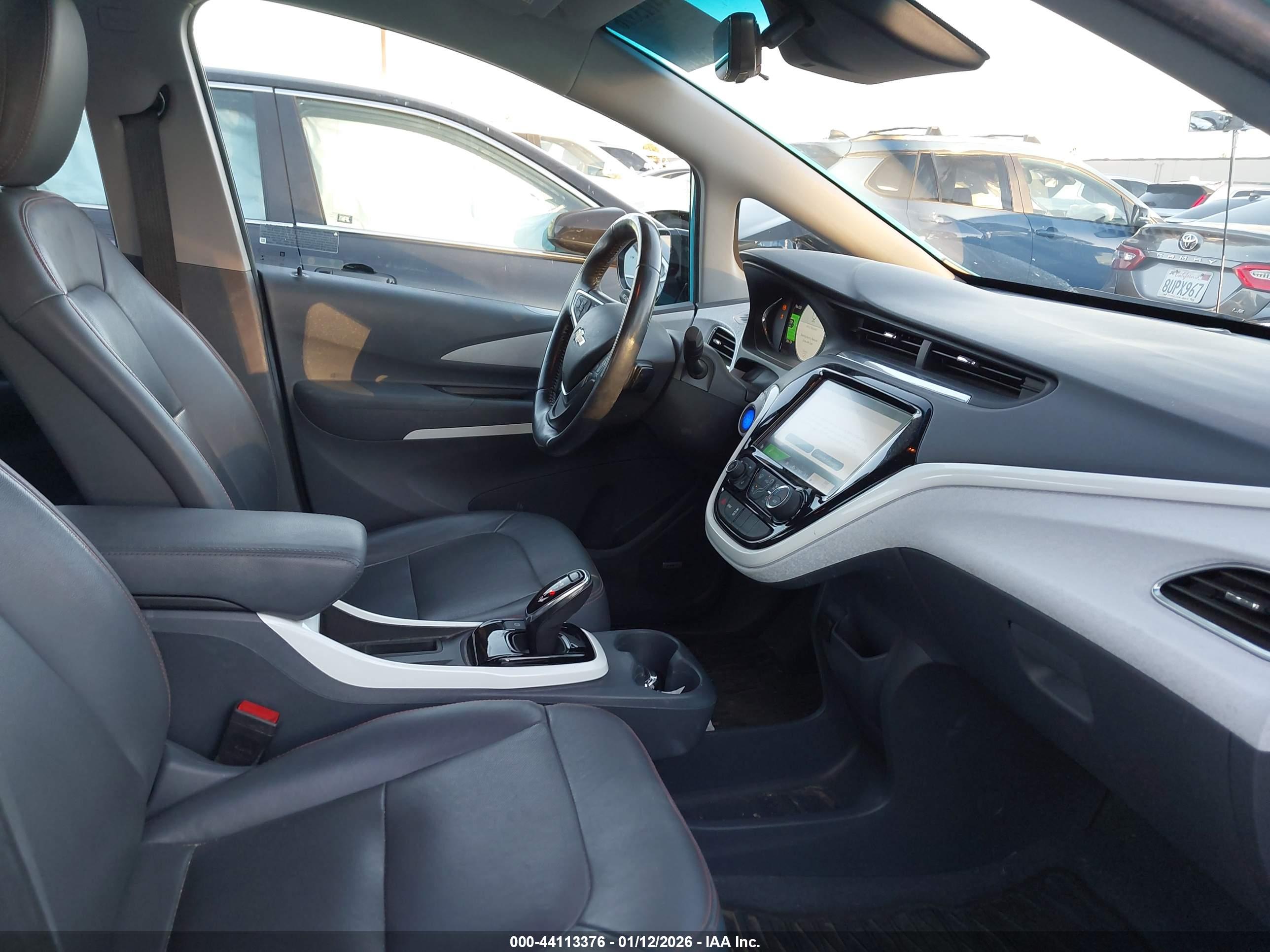 CHEVROLET BOLT image 5