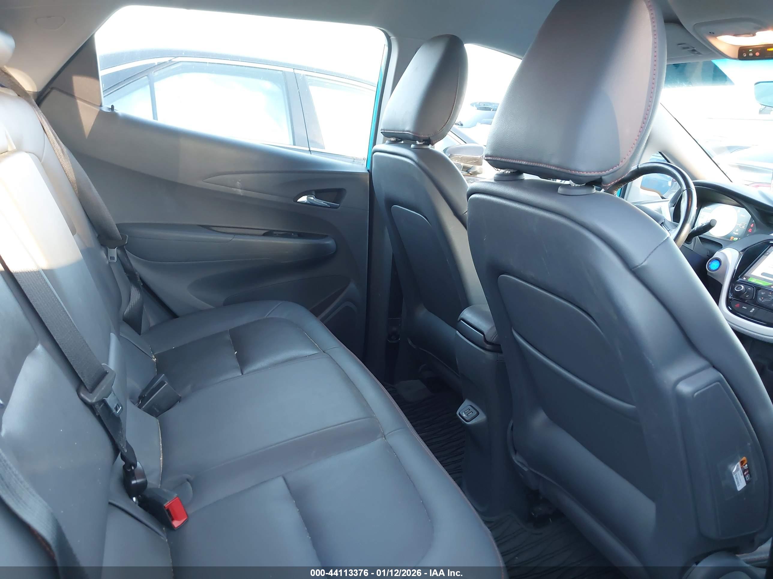 CHEVROLET BOLT image 8