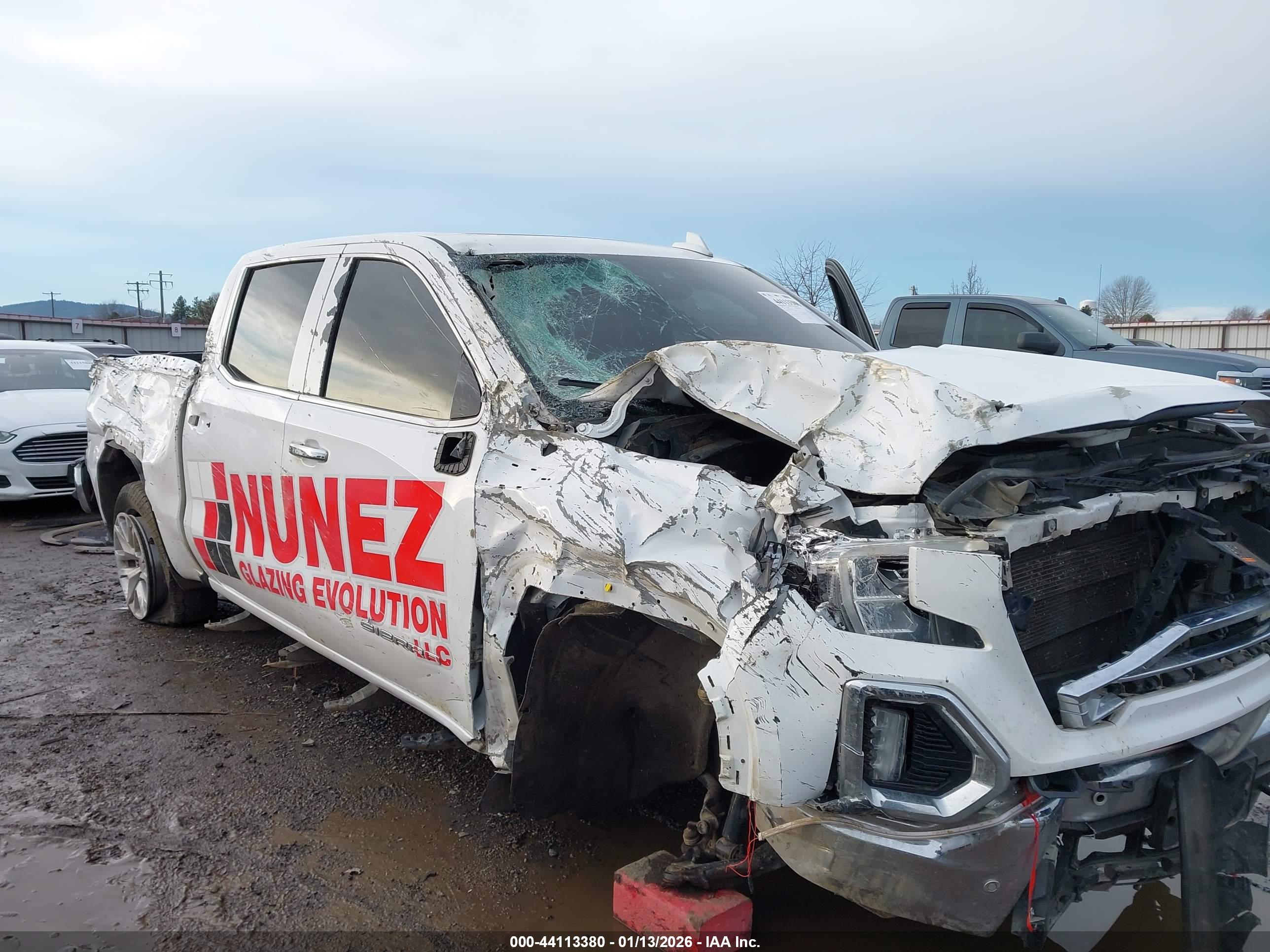 GMC SIERRA image 6
