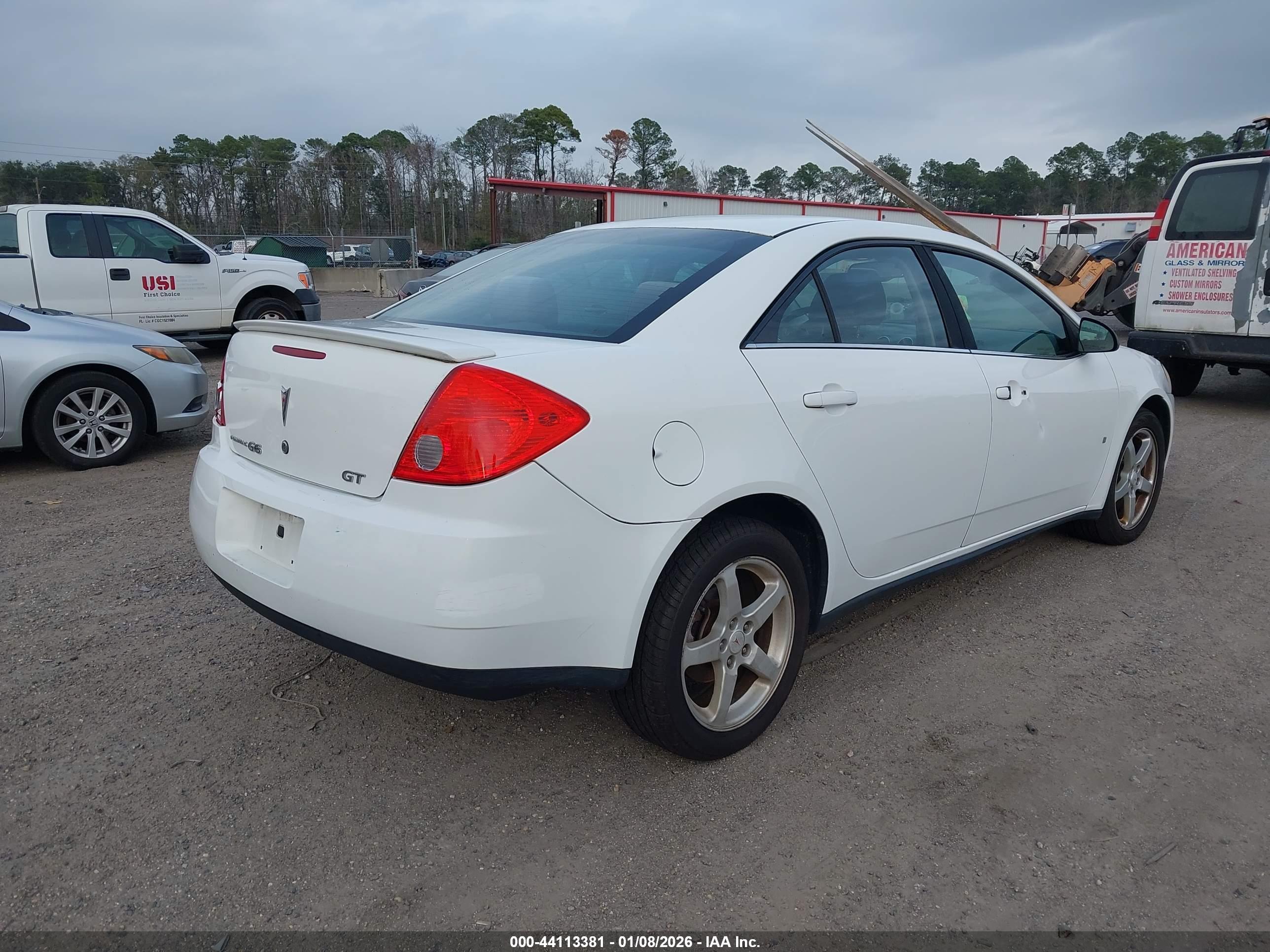PONTIAC G6 image 4
