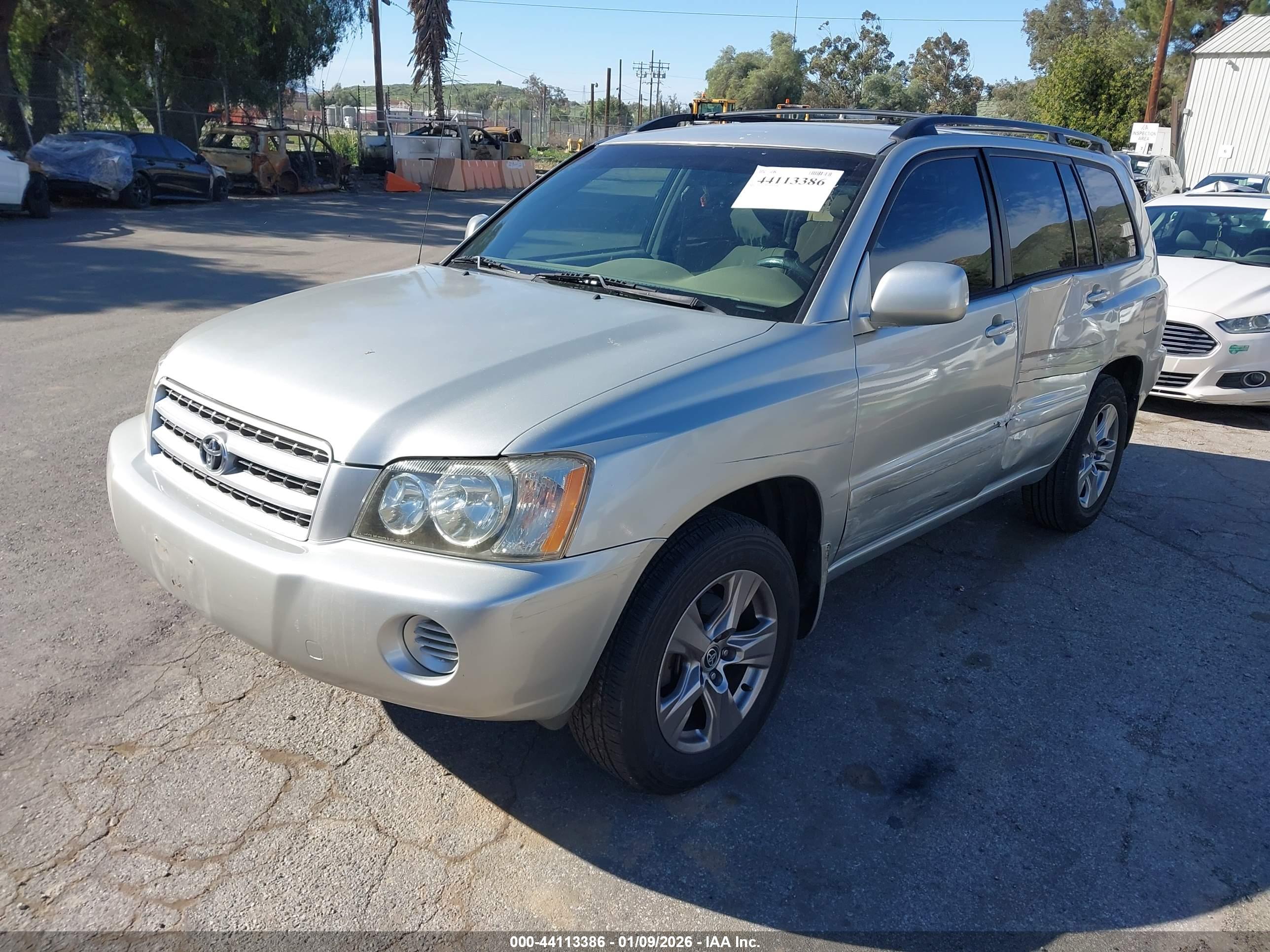 TOYOTA HIGHLANDER image 2
