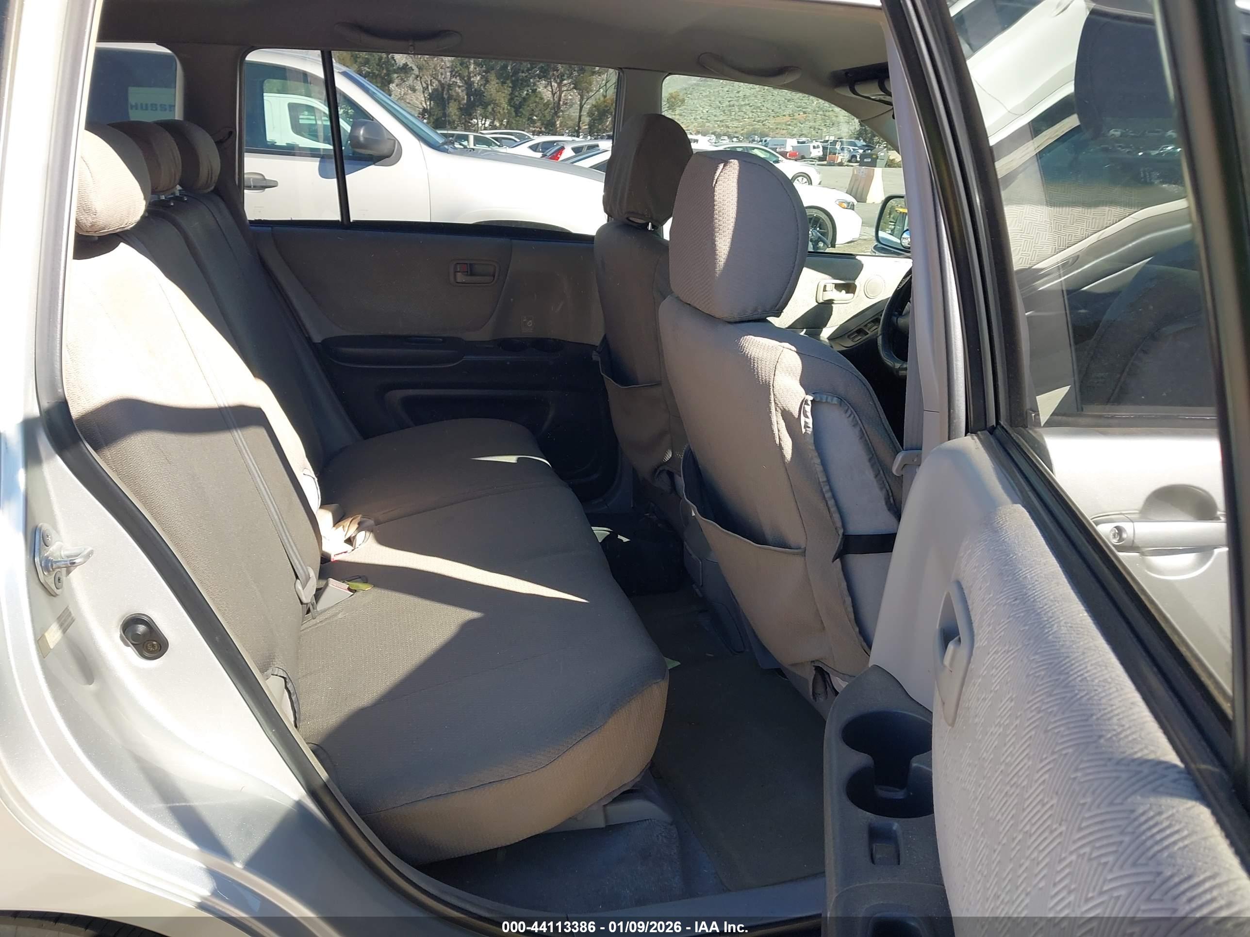 TOYOTA HIGHLANDER image 8