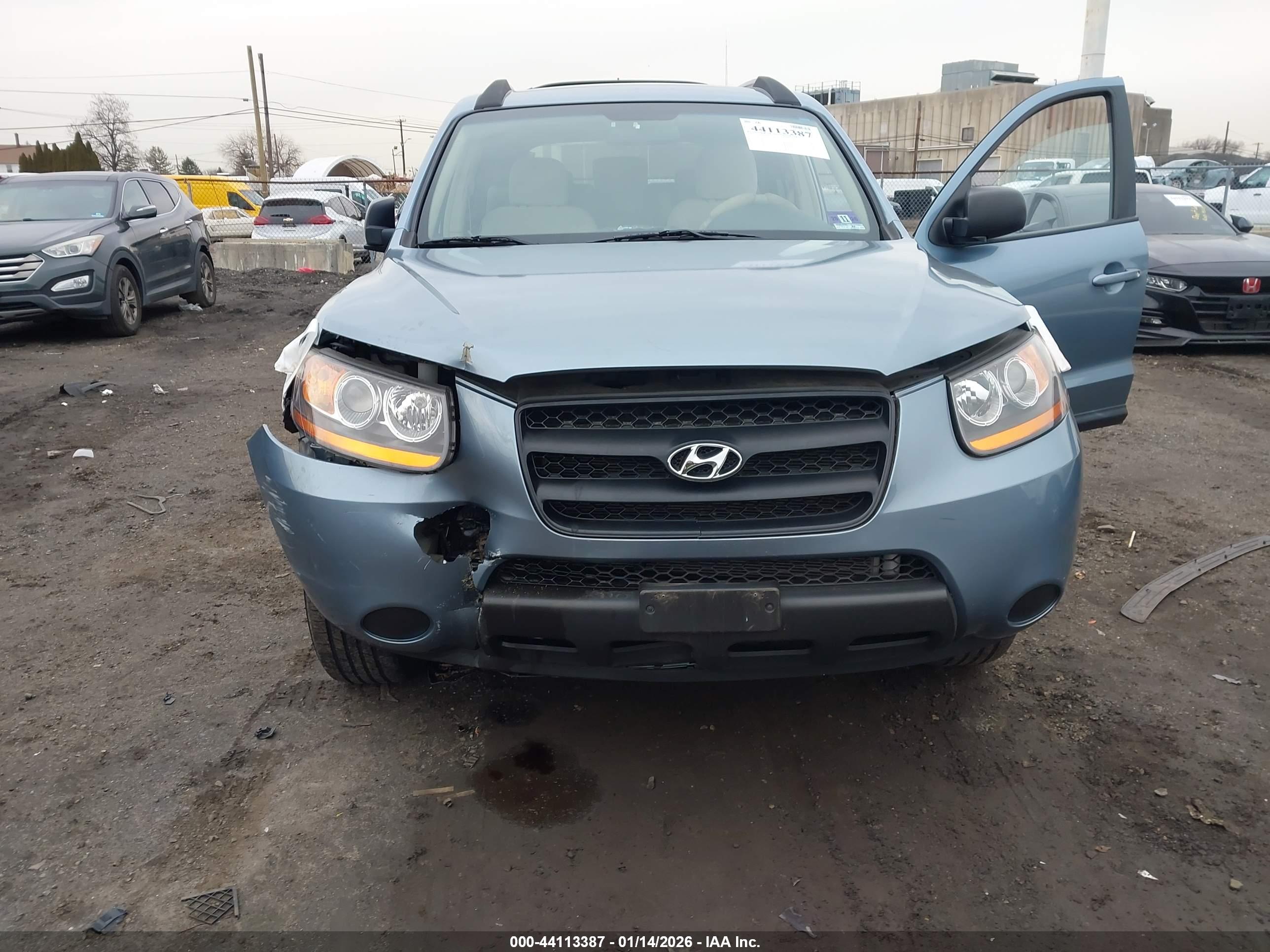 HYUNDAI SANTA image 6