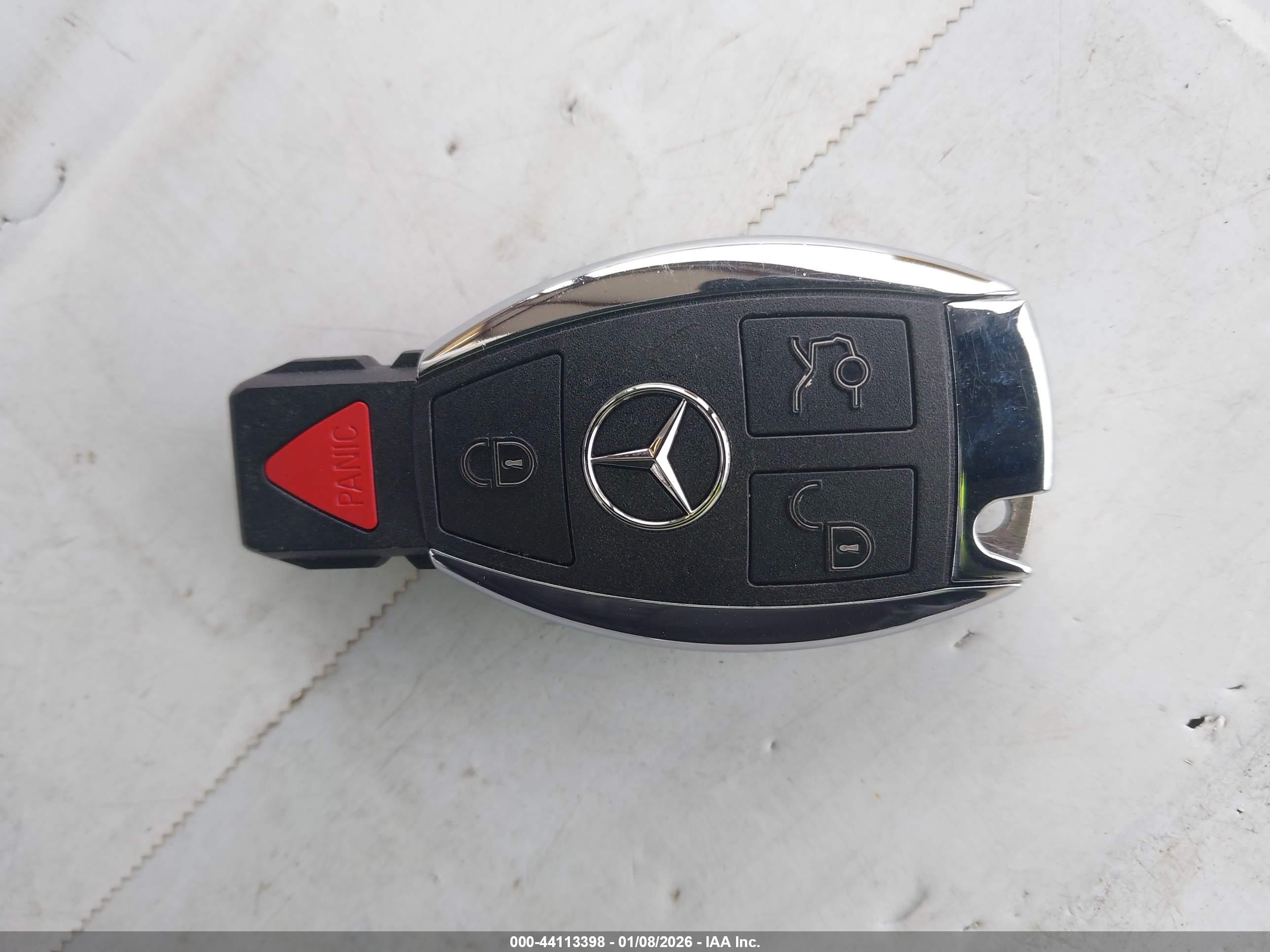 MERCEDES-BENZ GLA image 11