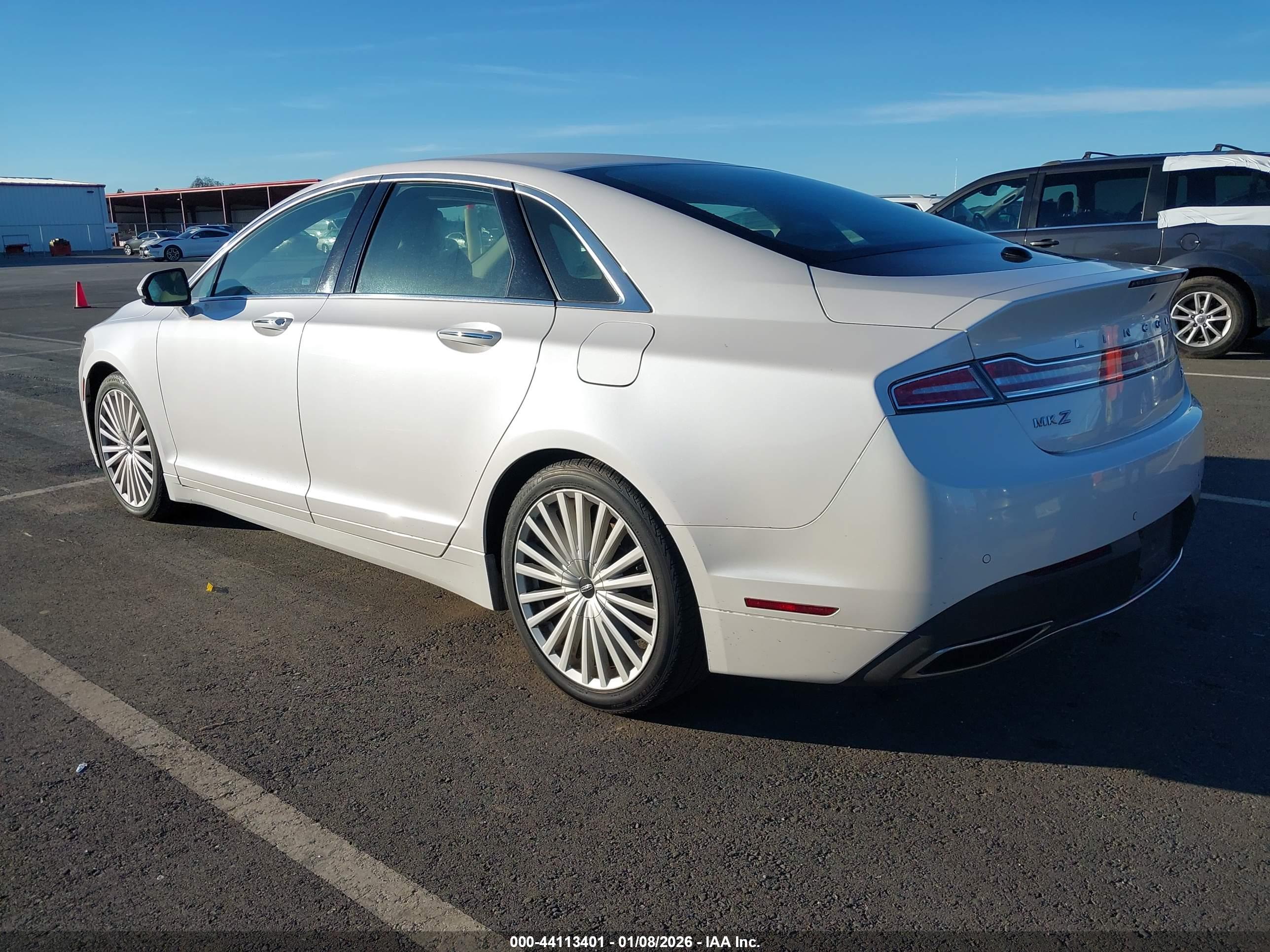 LINCOLN MKZ image 3