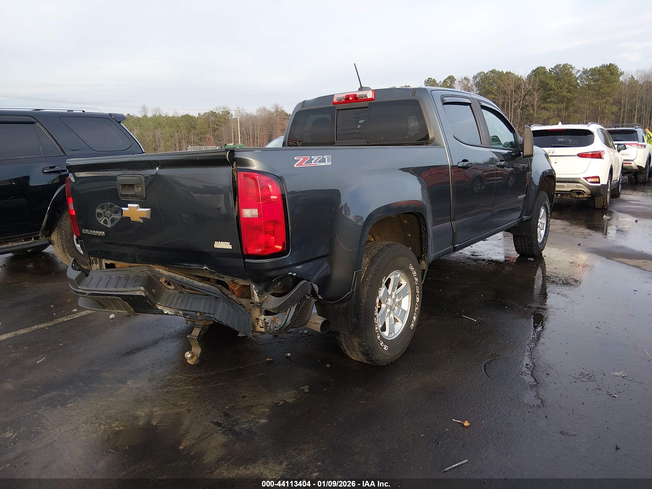 CHEVROLET COLORADO image 4