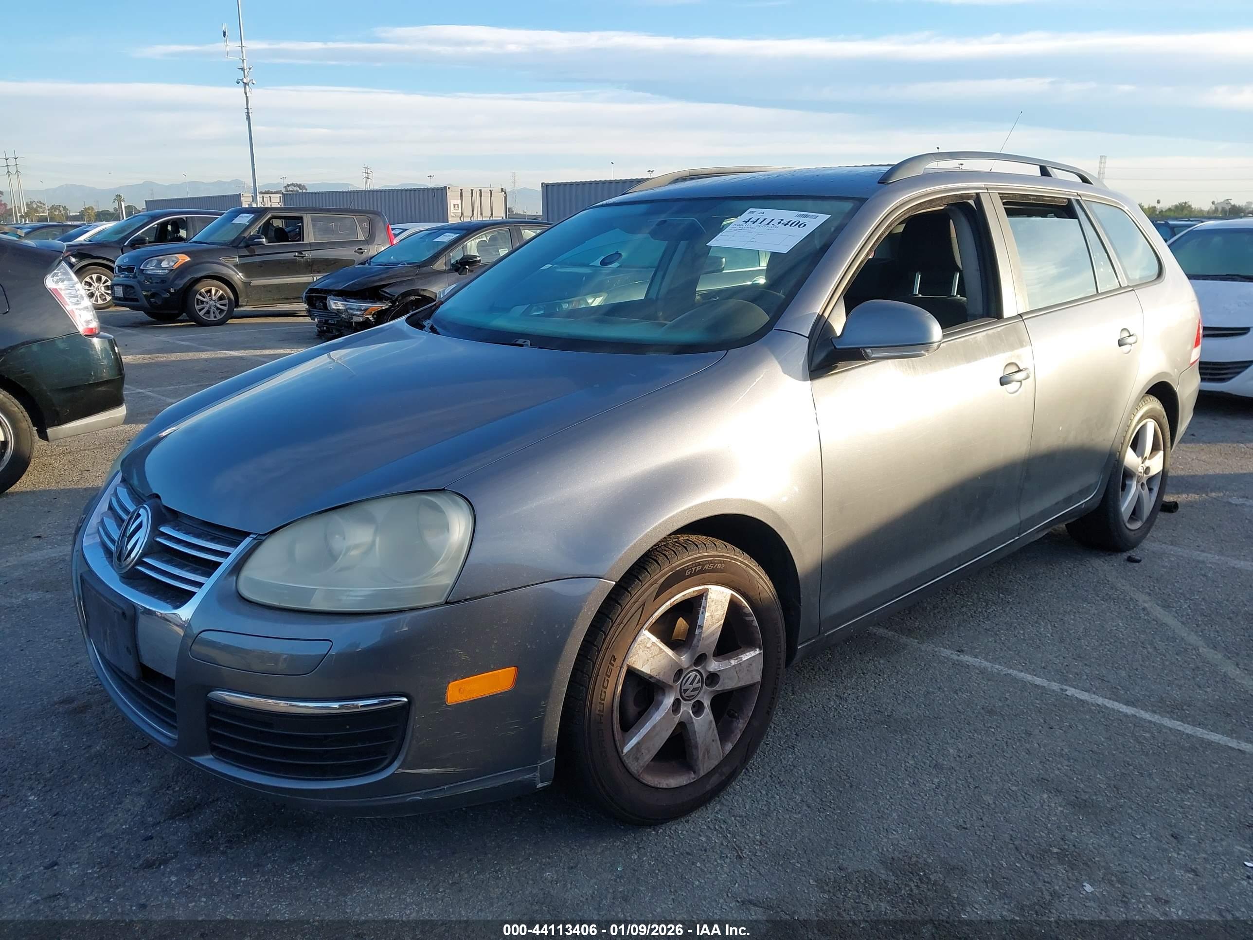 VOLKSWAGEN JETTA image 2