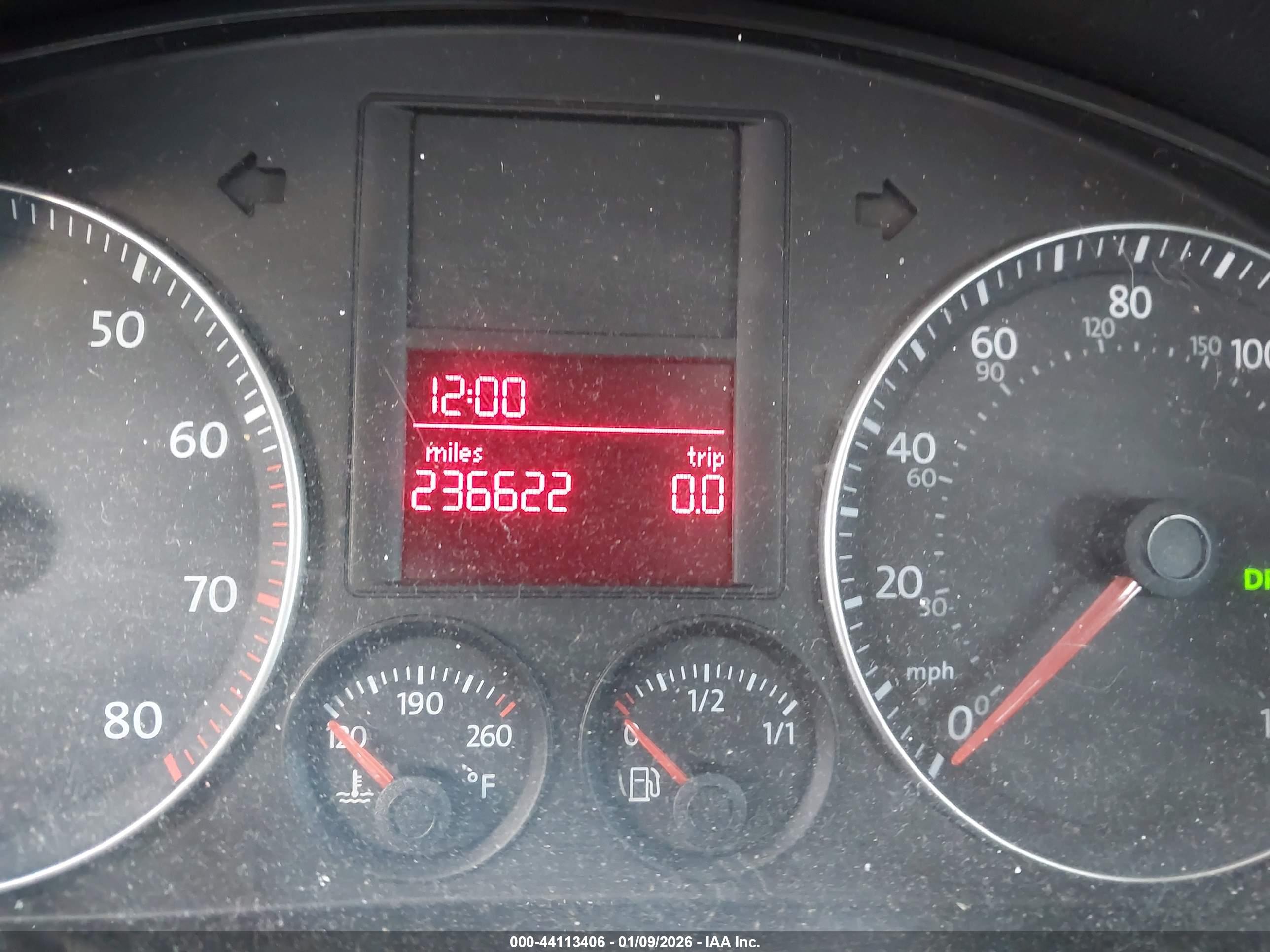 VOLKSWAGEN JETTA image 7