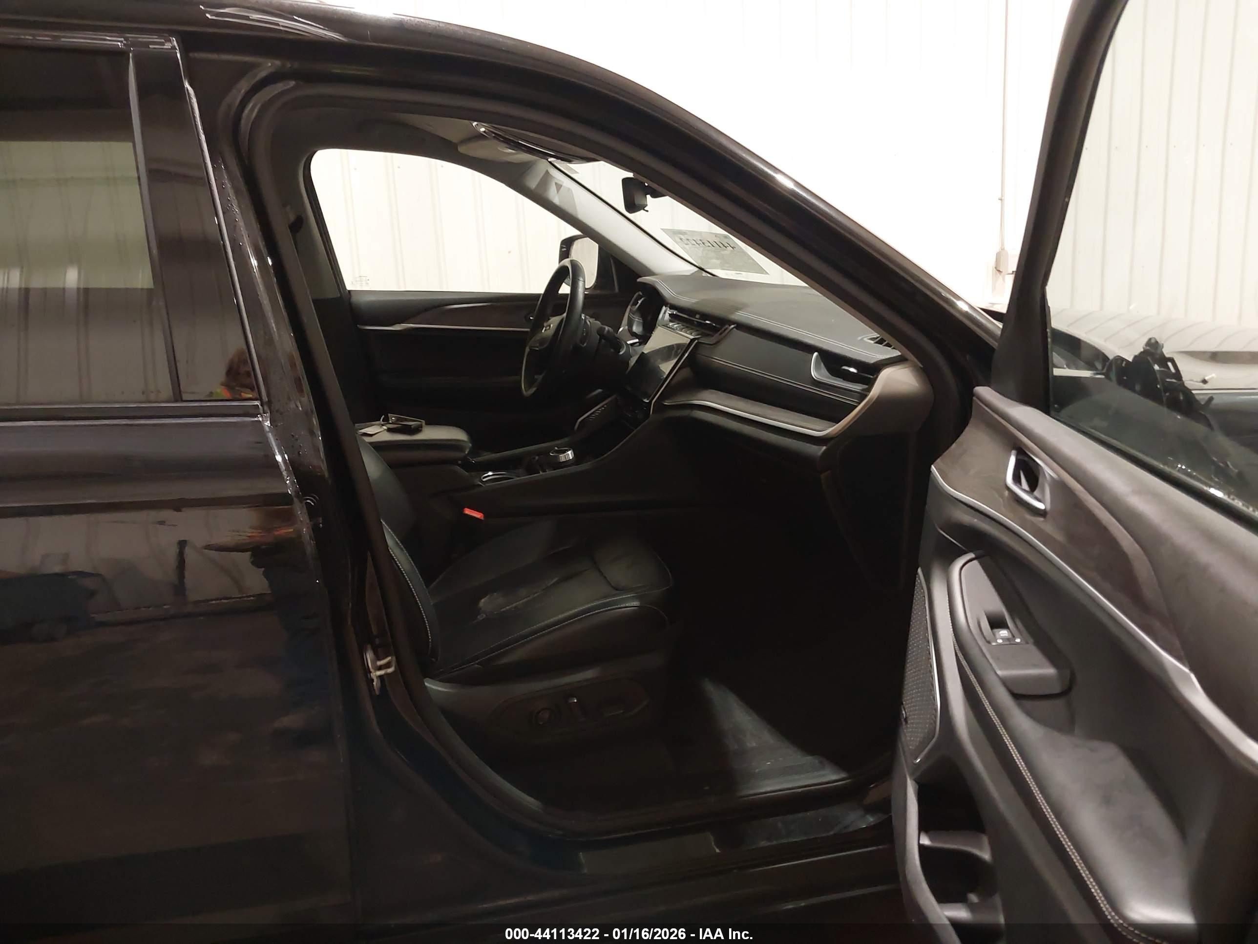 JEEP GRAND image 5