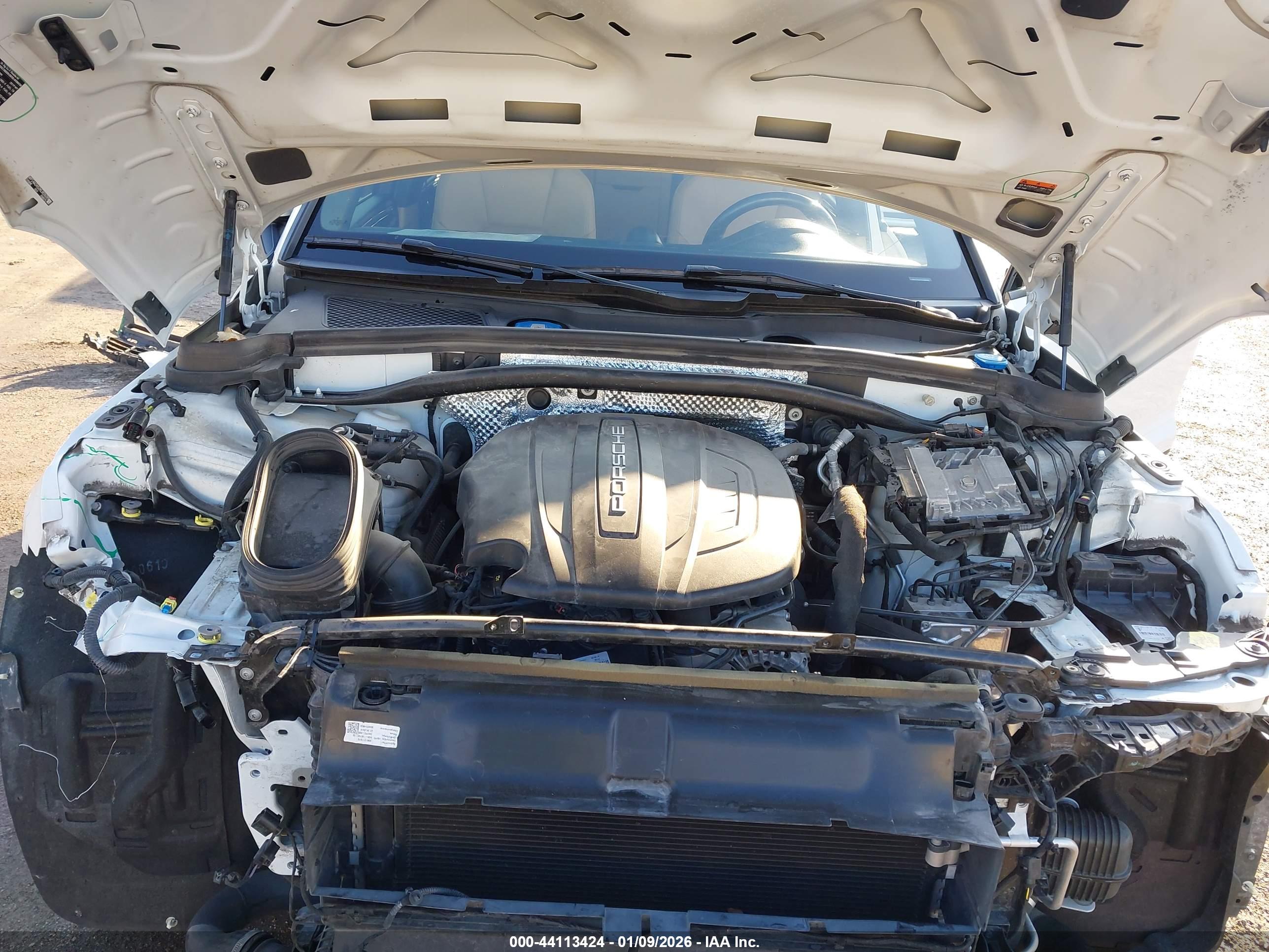 PORSCHE MACAN image 10