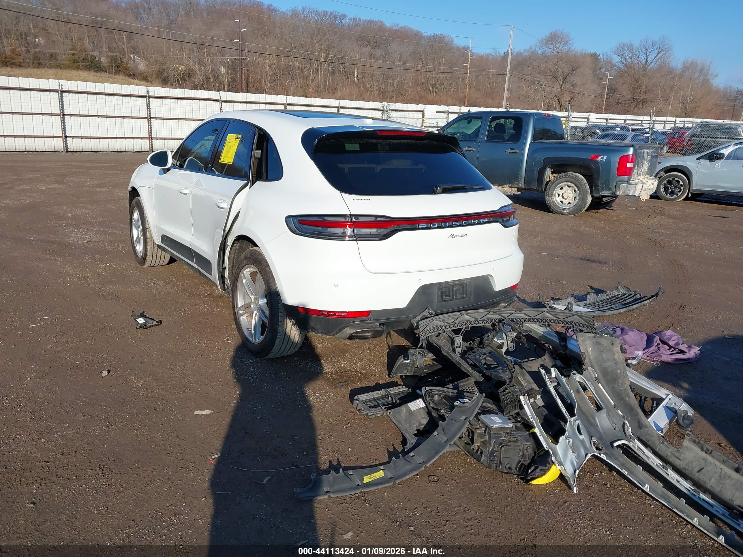PORSCHE MACAN image 3