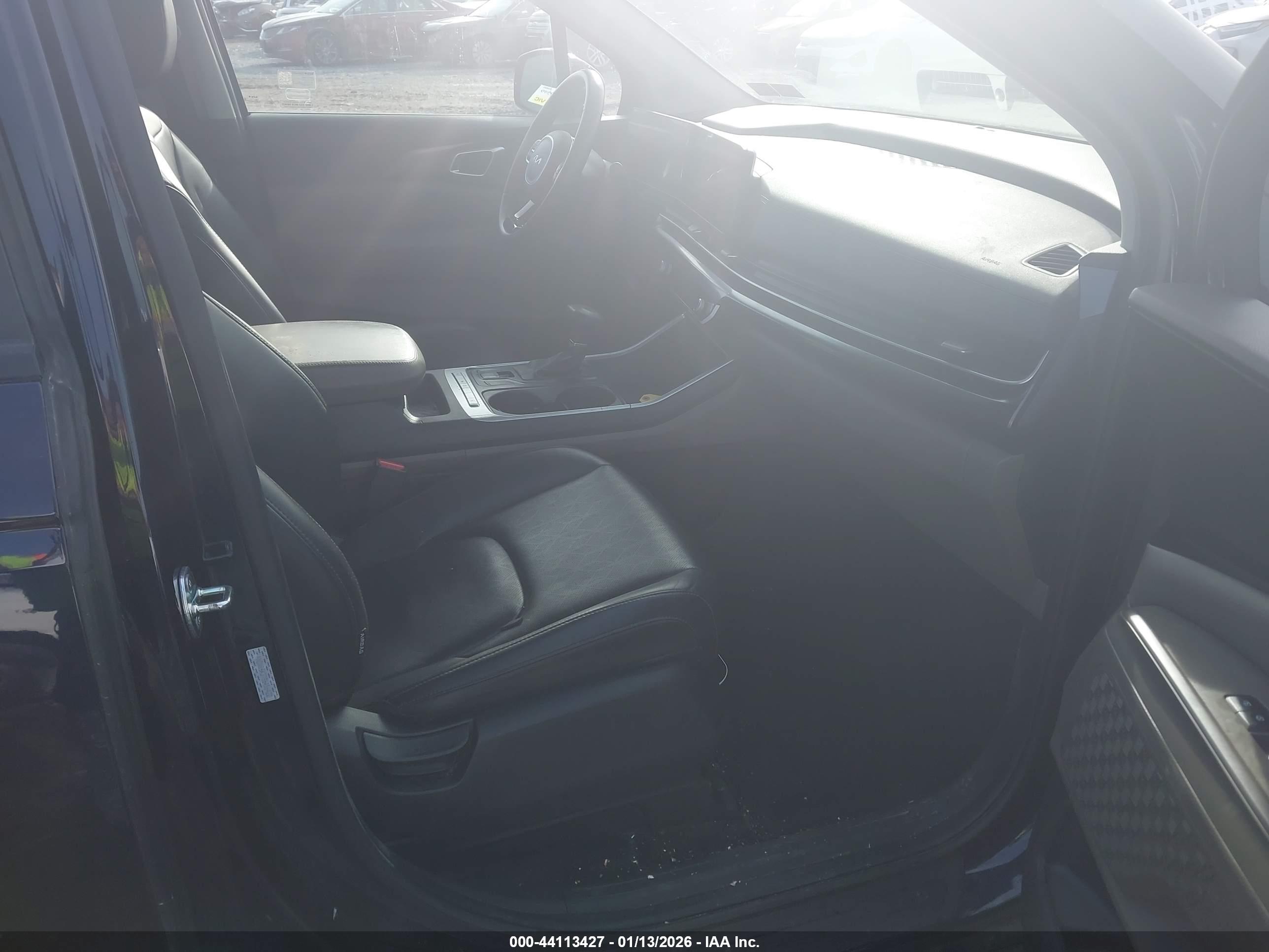 KIA CARNIVAL image 5