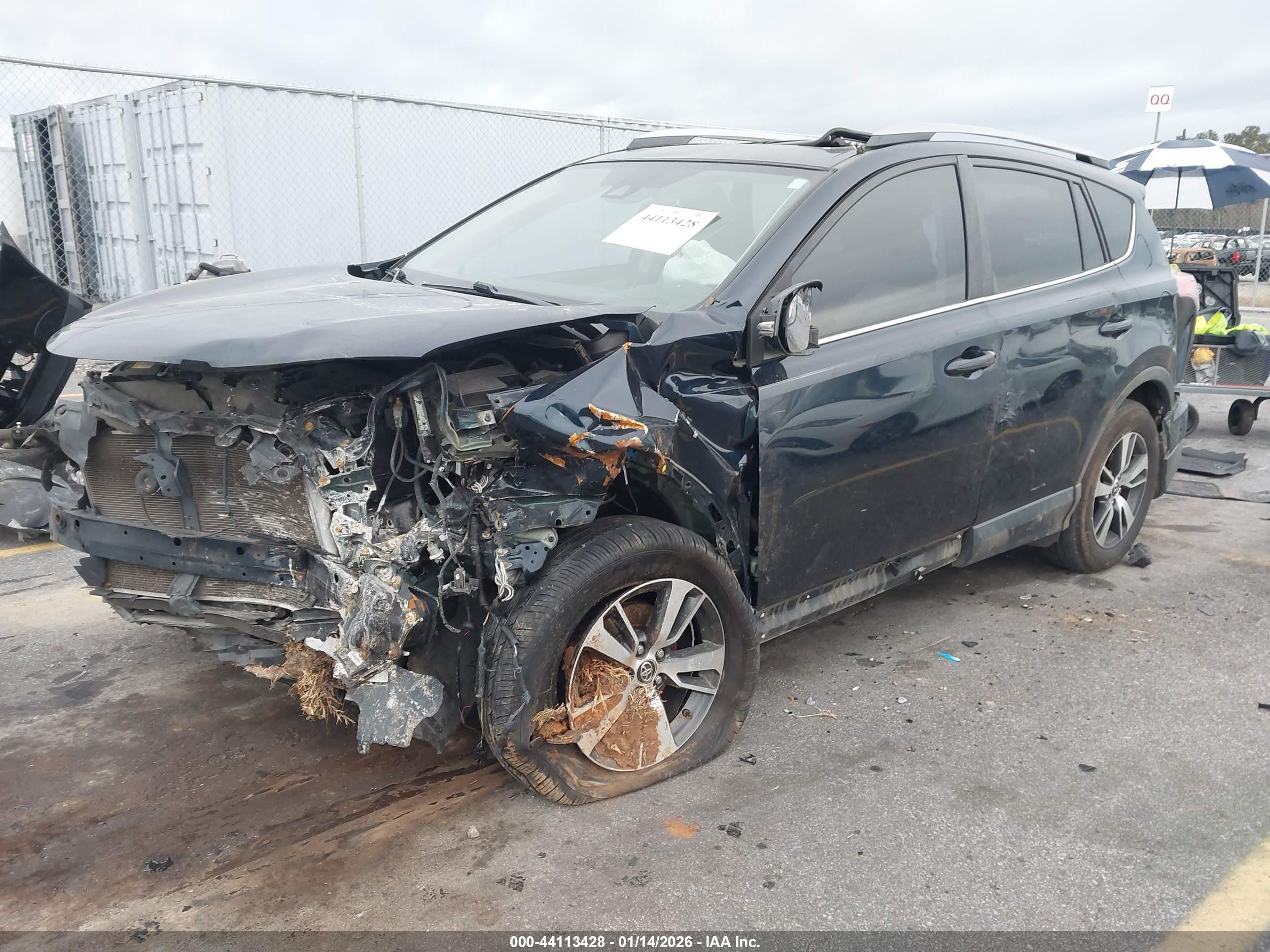 TOYOTA RAV4 image 2
