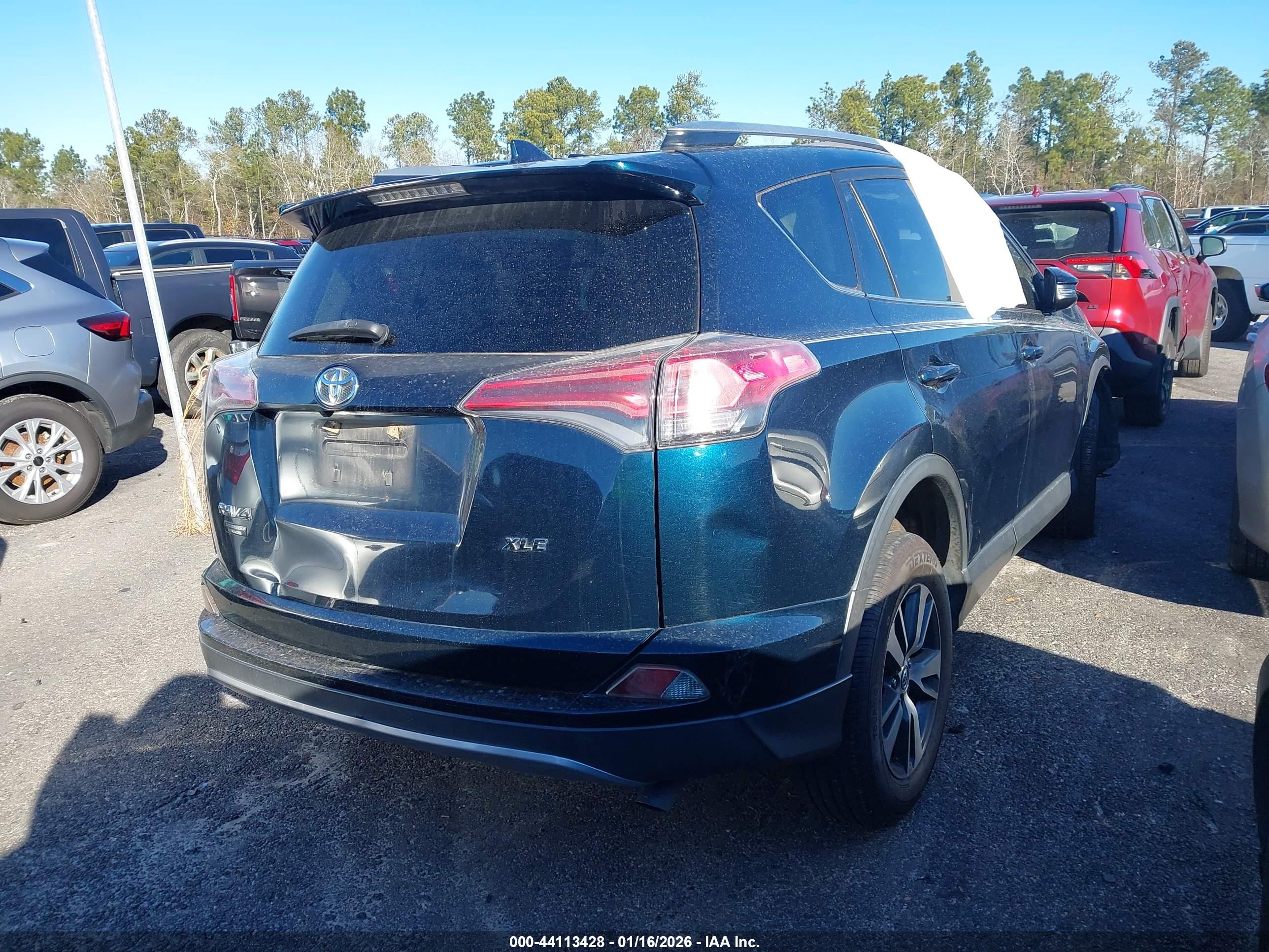 TOYOTA RAV4 image 4