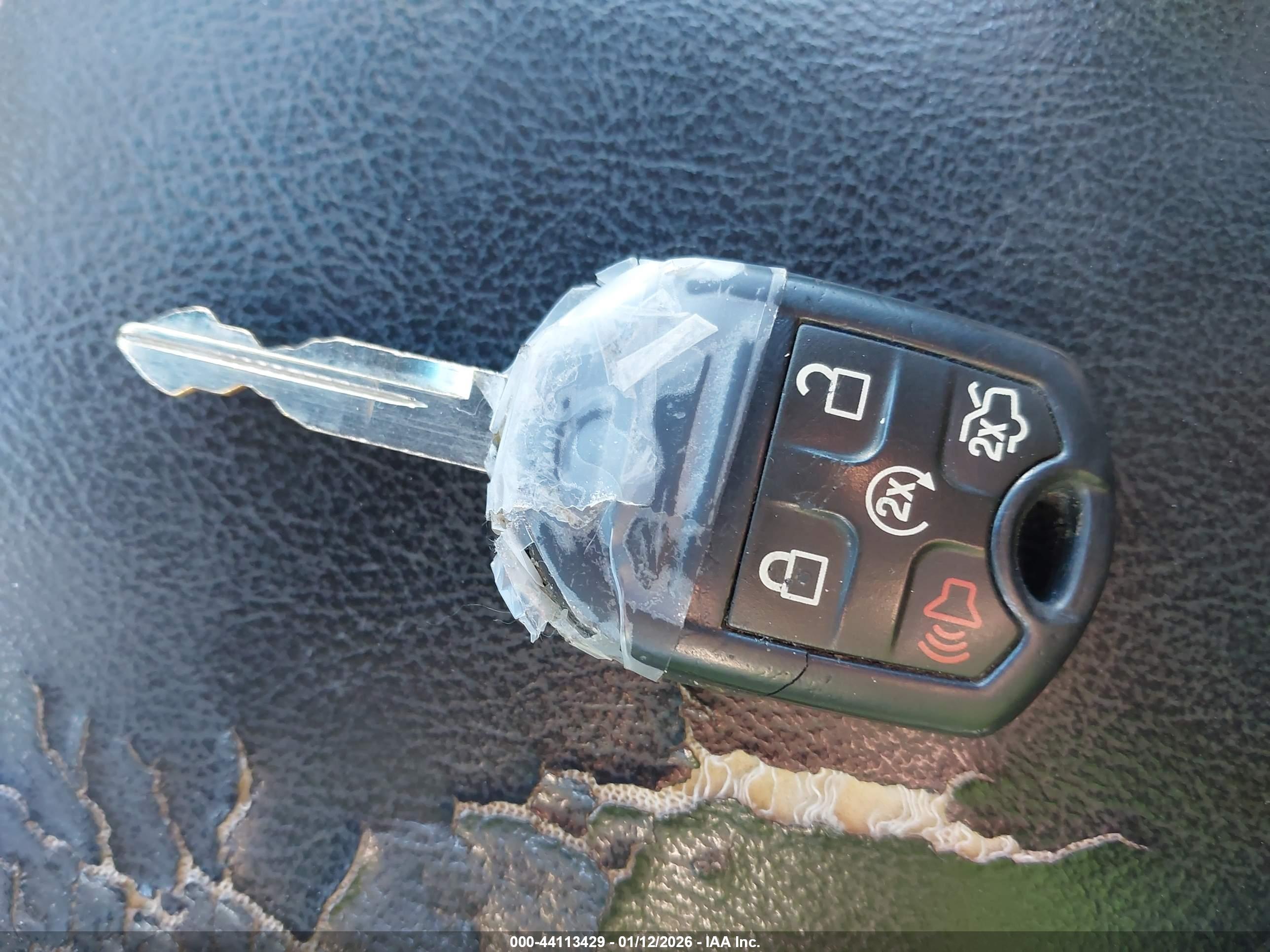 FORD EXPLORER image 11