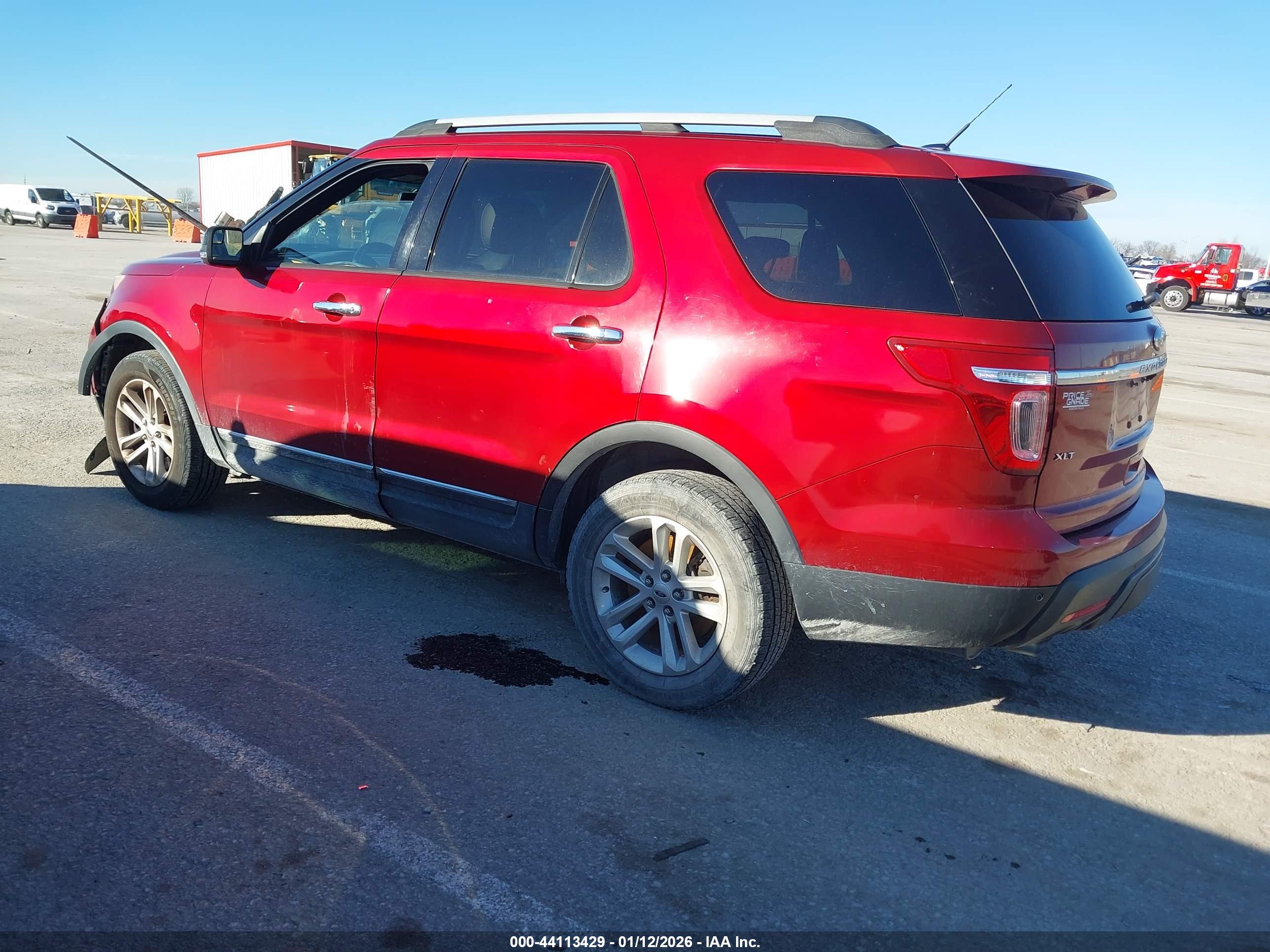 FORD EXPLORER image 3