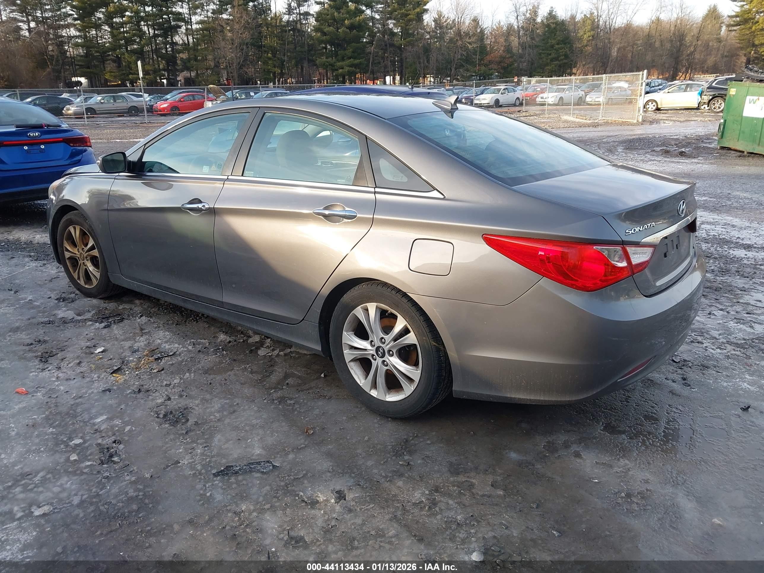 HYUNDAI SONATA image 3