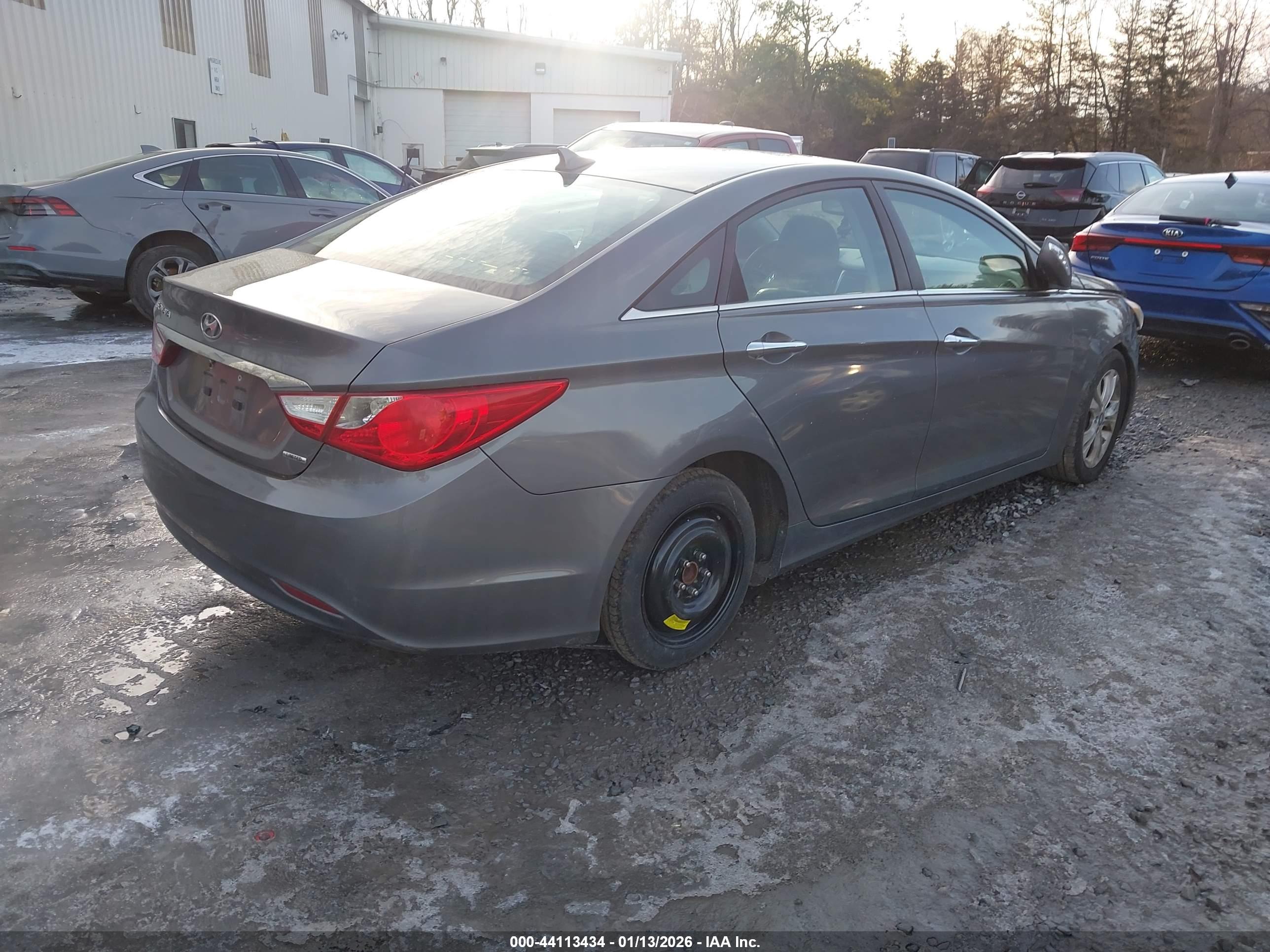 HYUNDAI SONATA image 4