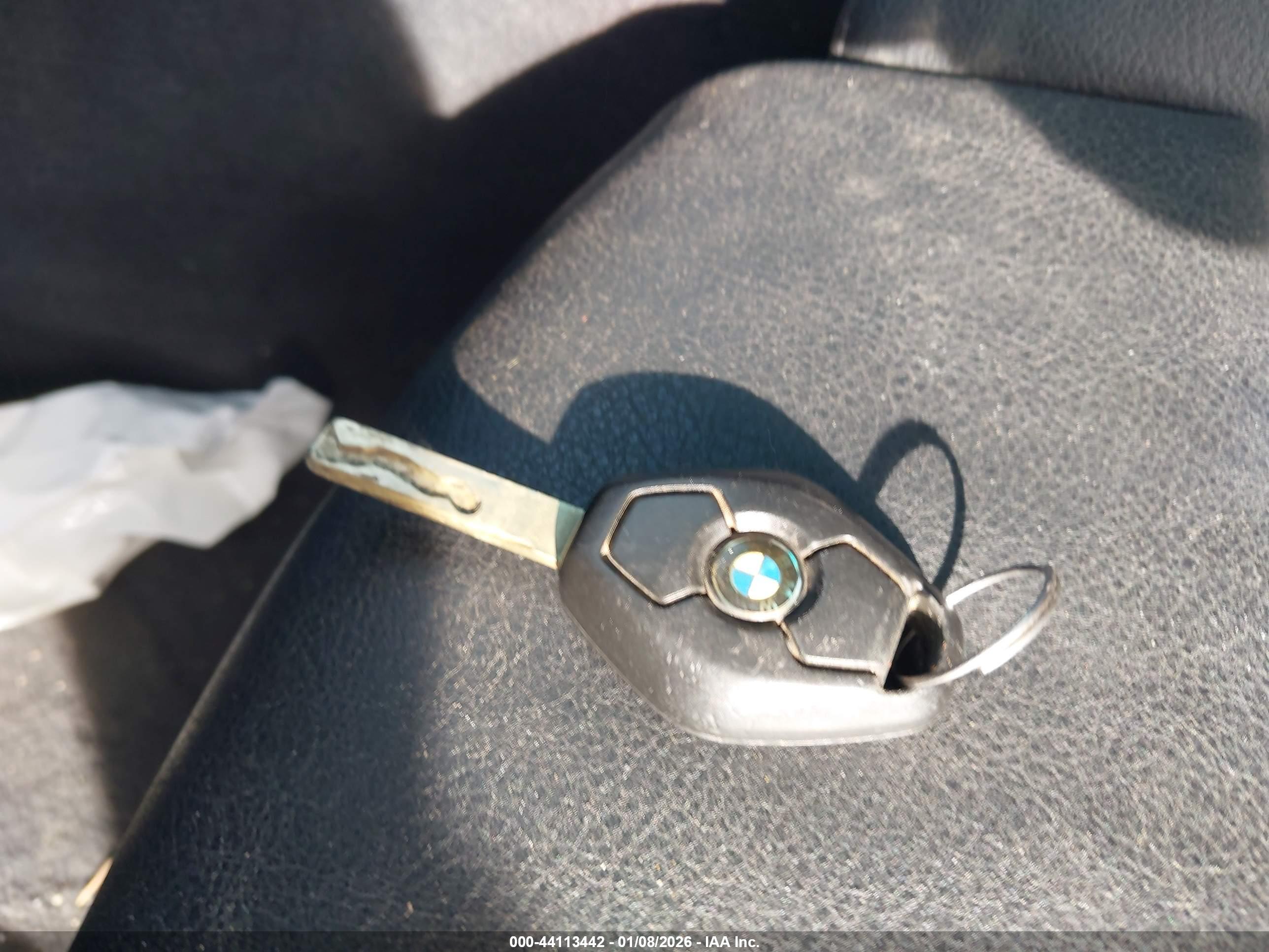 BMW 323CI image 11