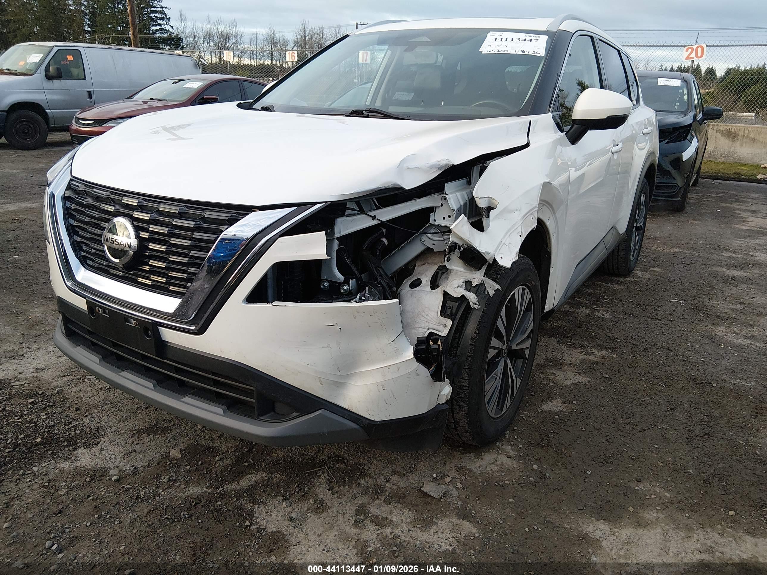 NISSAN ROGUE image 6
