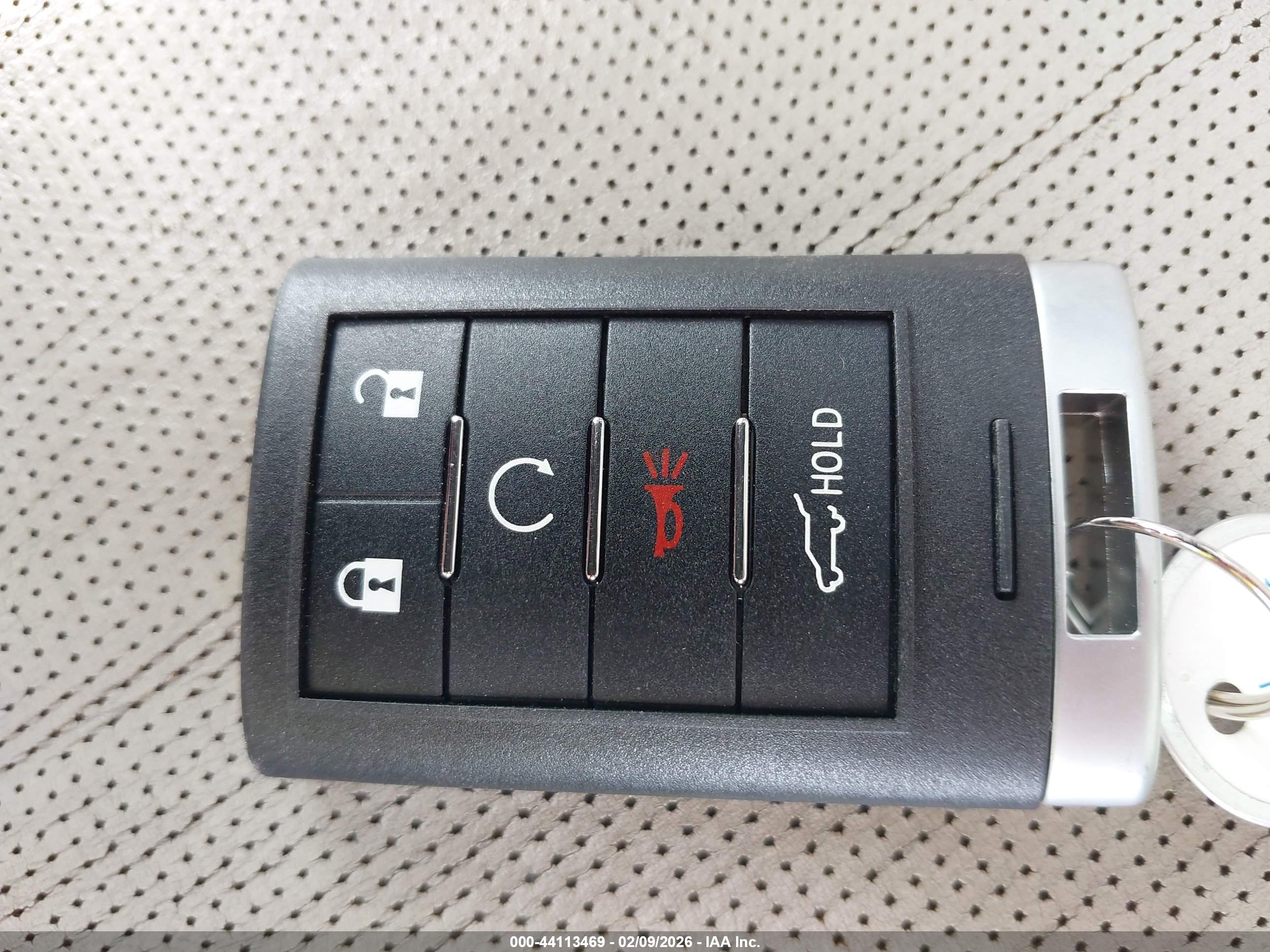 CADILLAC SRX image 11