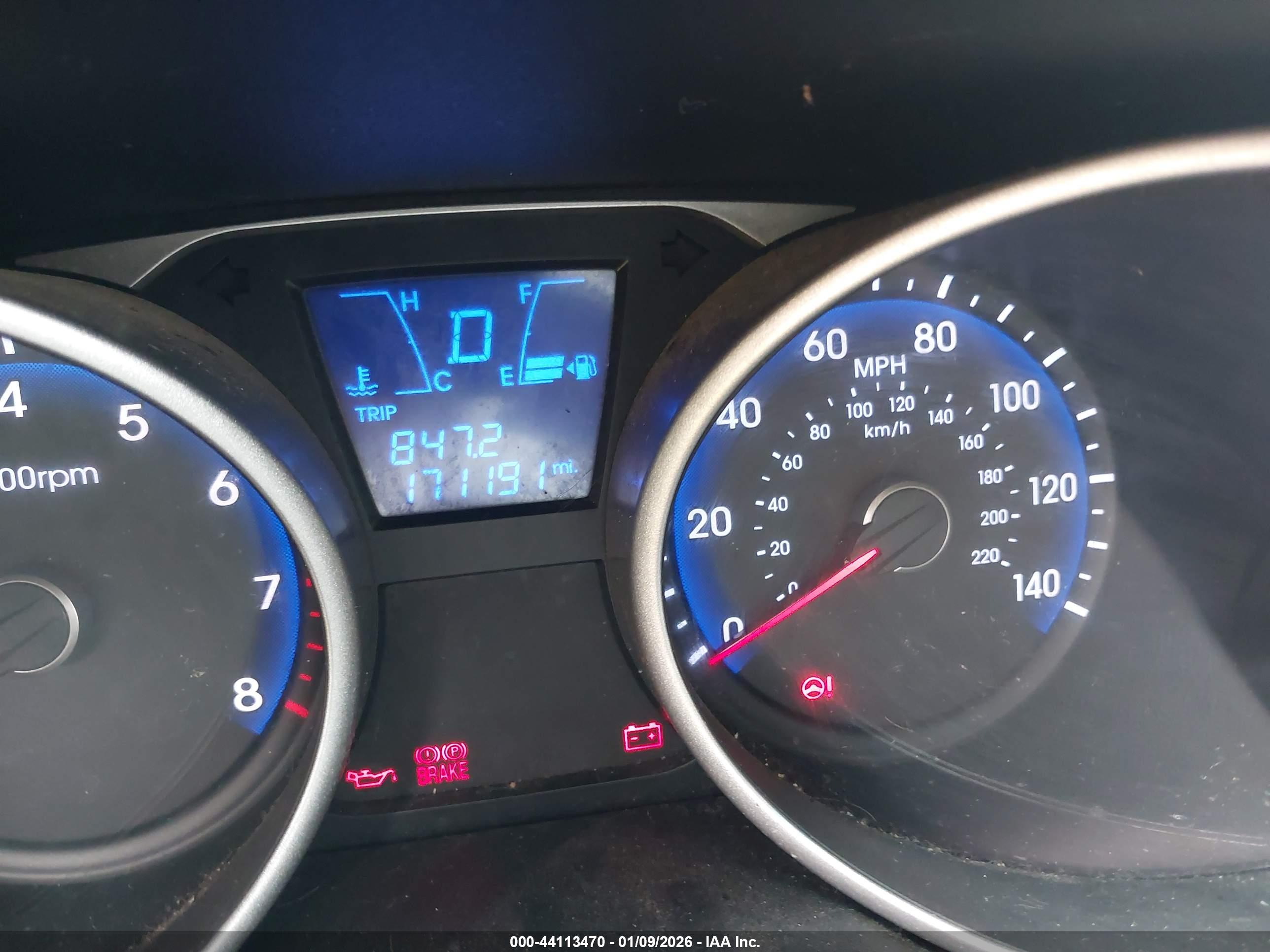 HYUNDAI TUCSON image 7