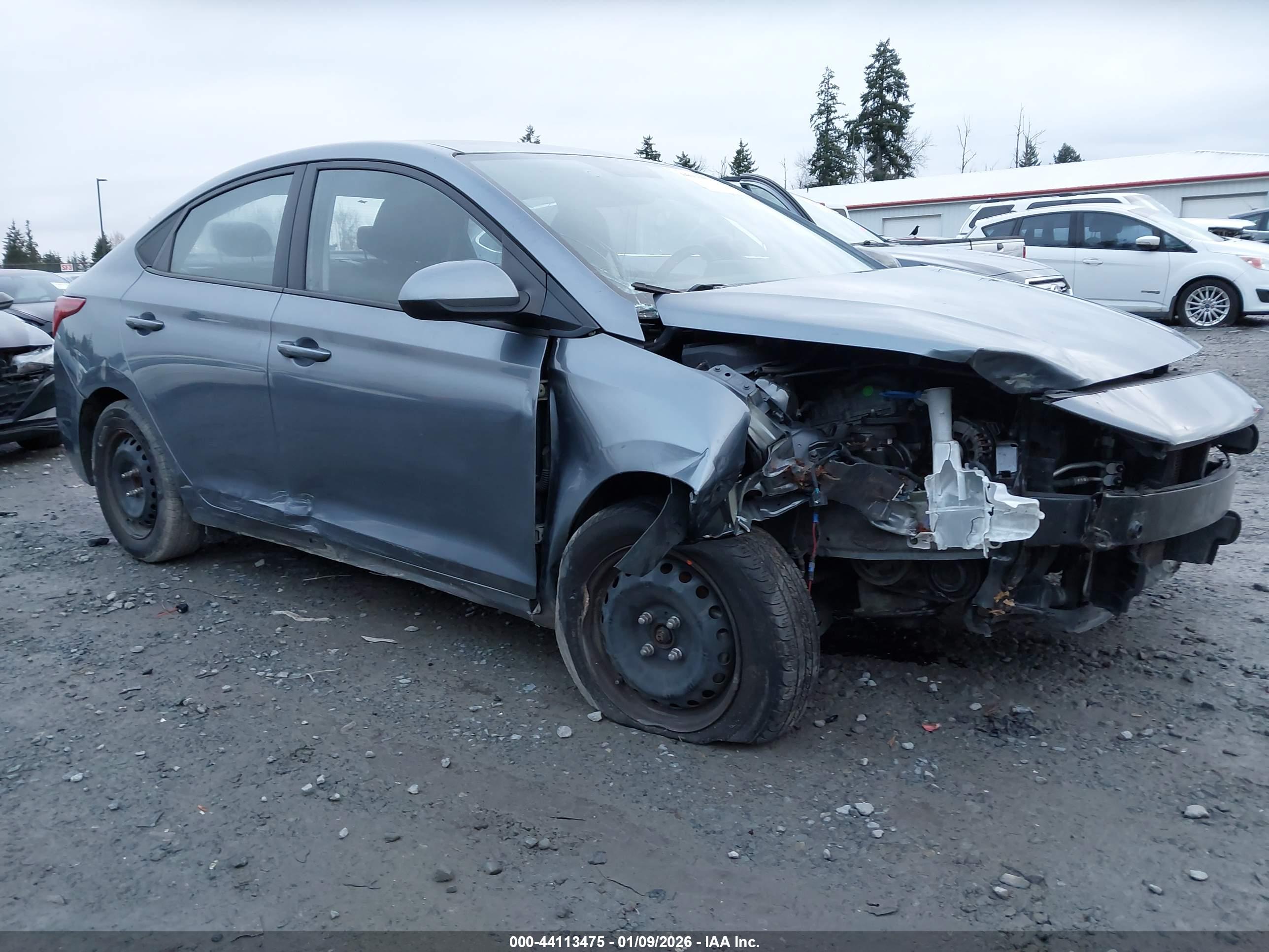 HYUNDAI ACCENT image 6