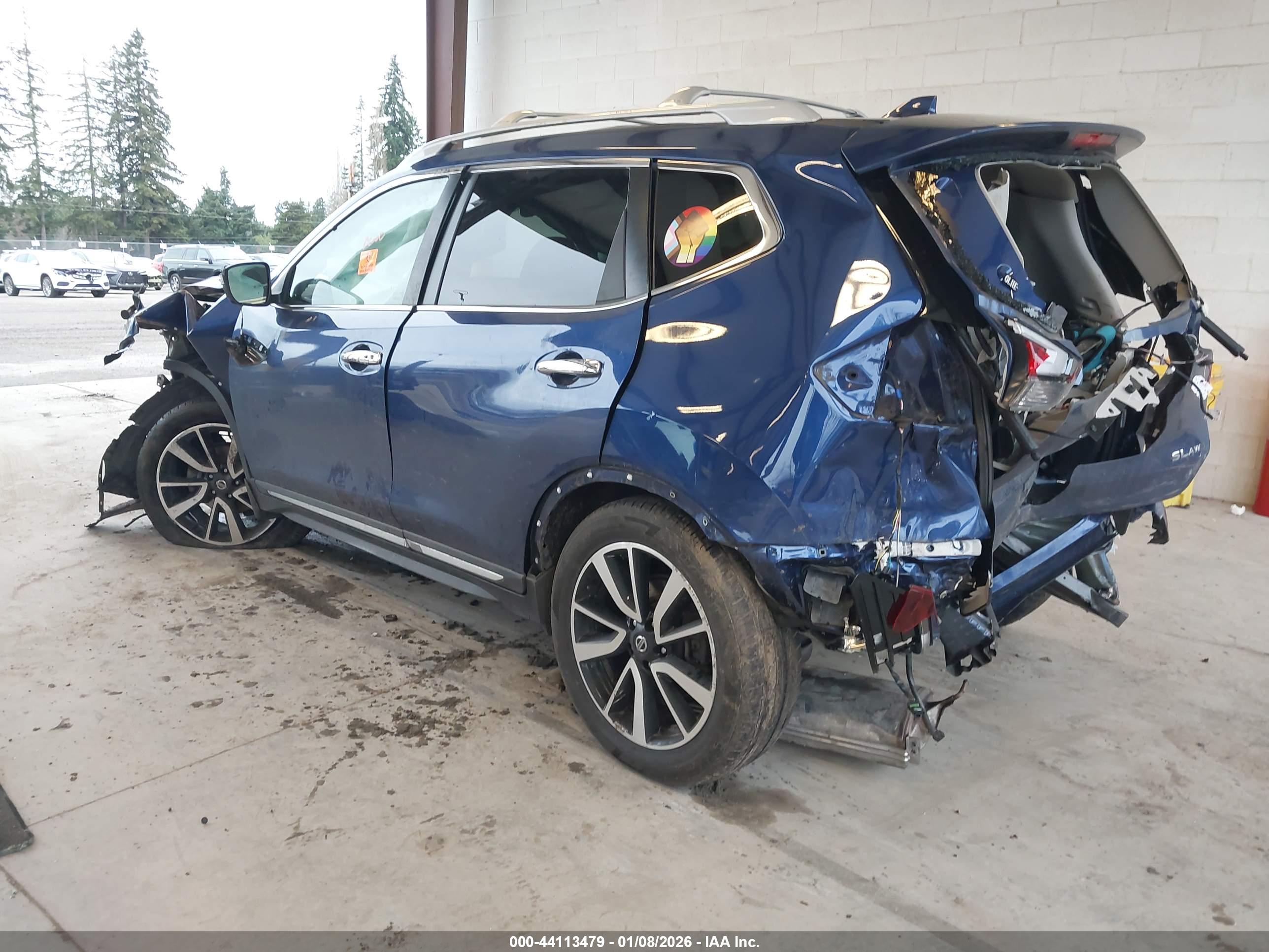 NISSAN ROGUE image 3