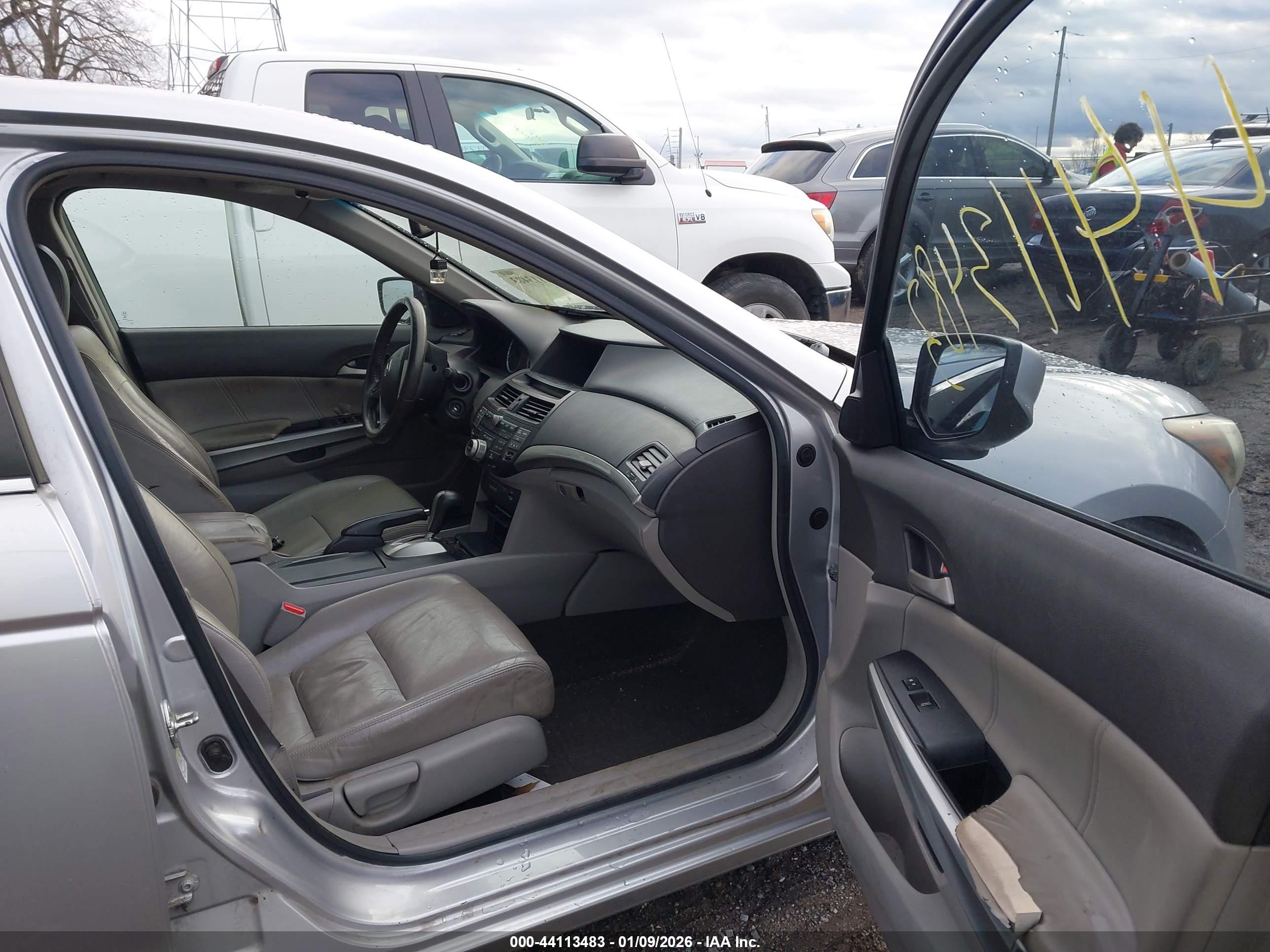 HONDA ACCORD image 5
