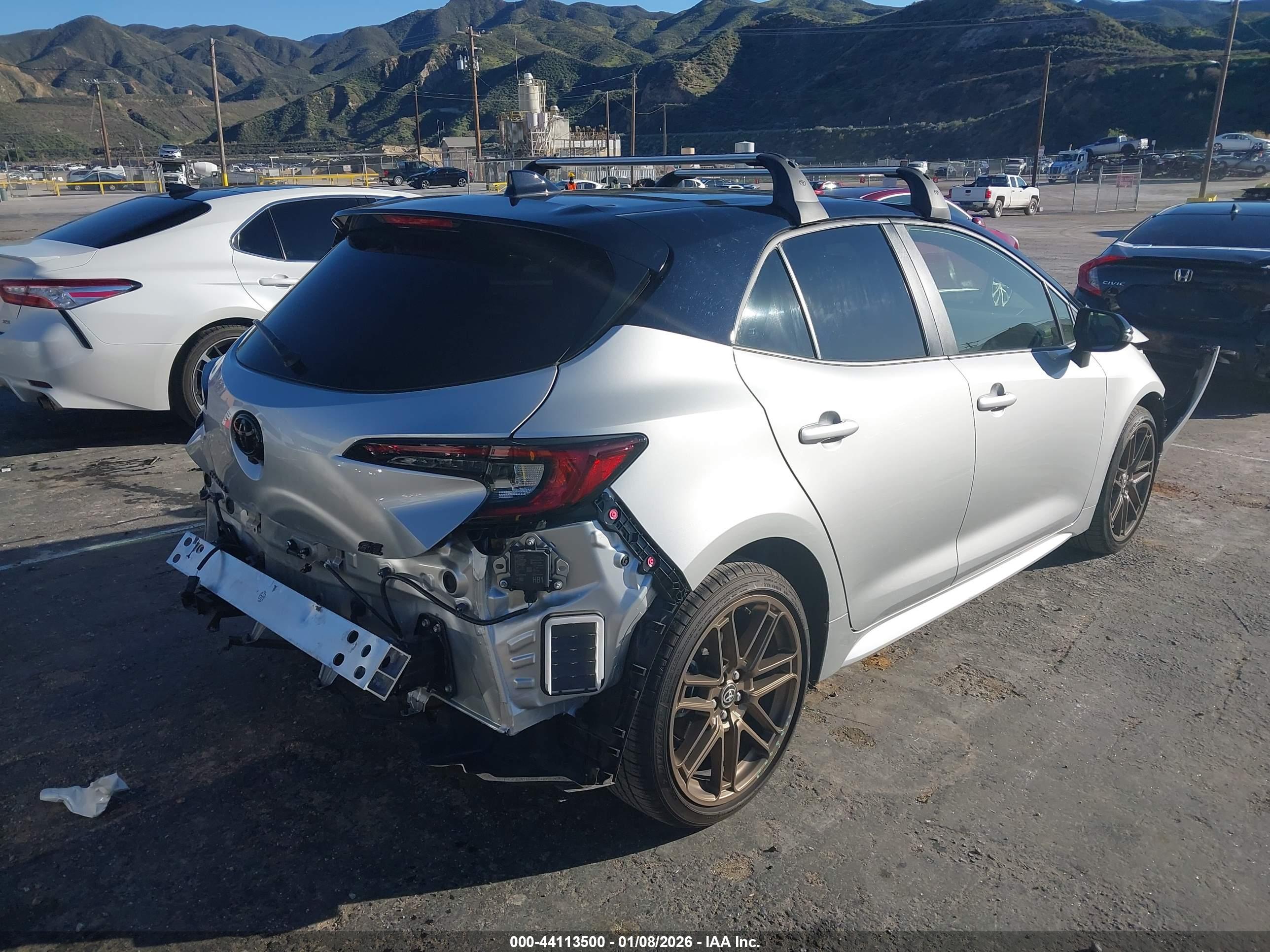 TOYOTA COROLLA image 4