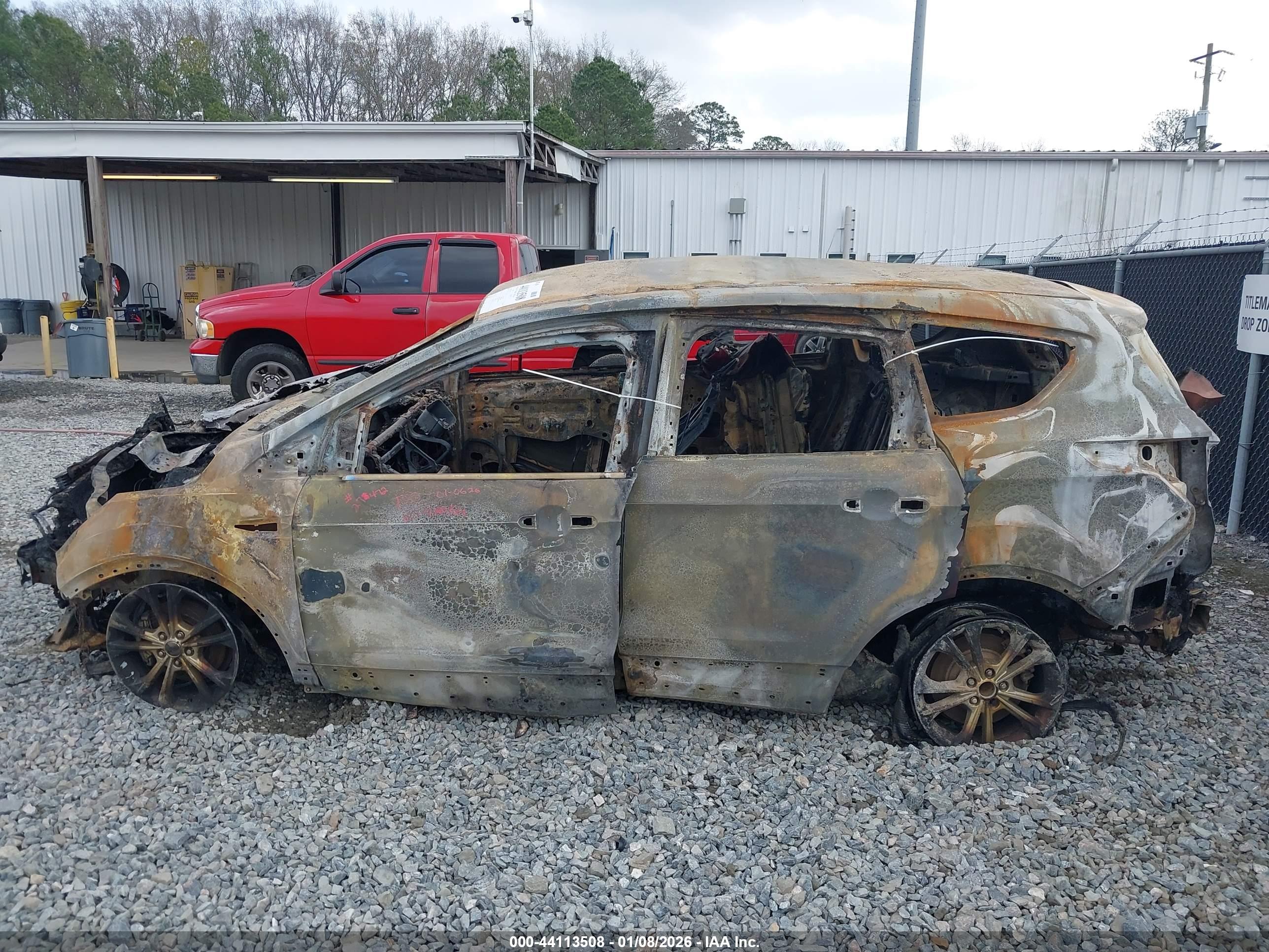 FORD ESCAPE image 6