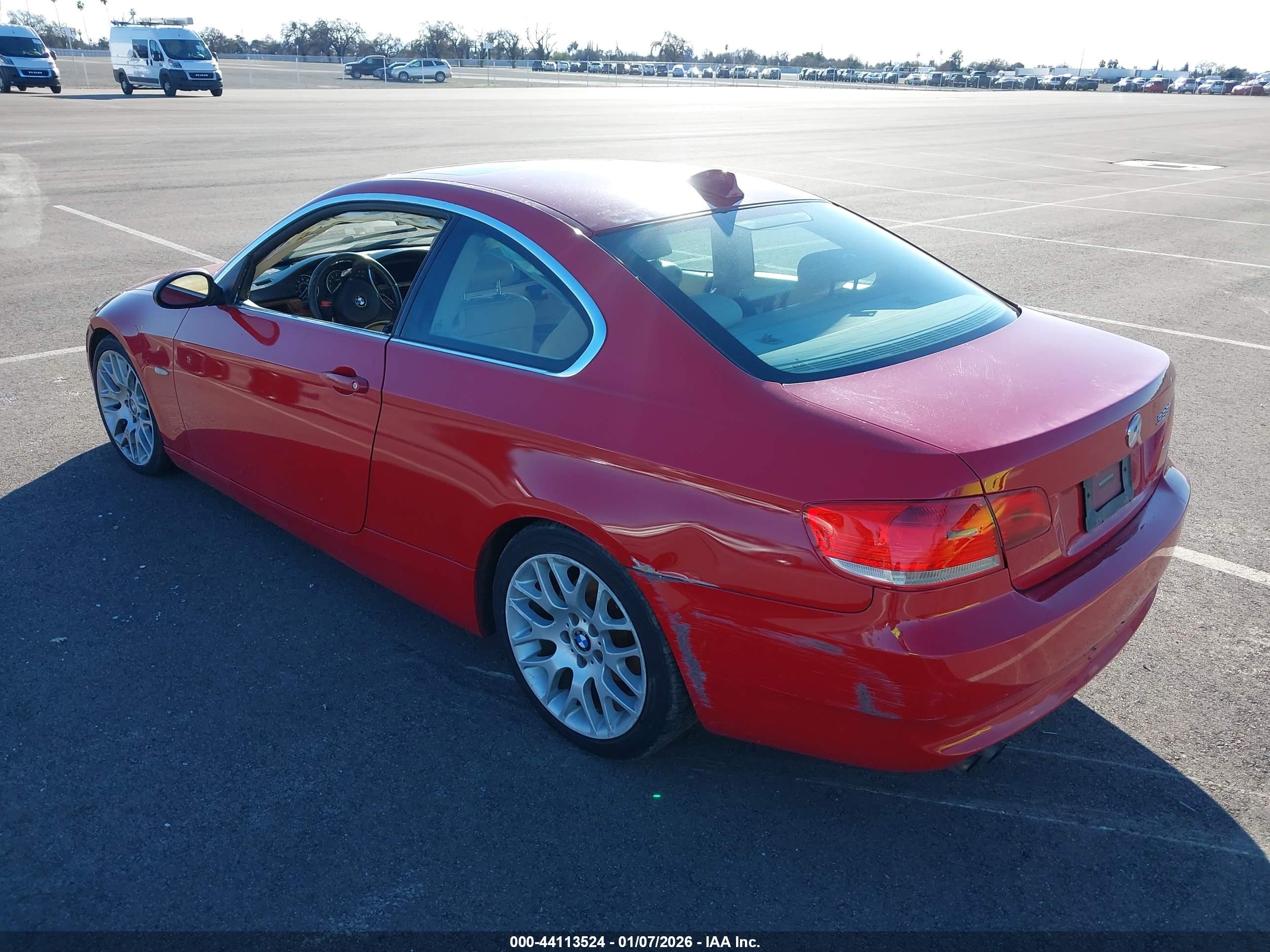 BMW 328I image 3